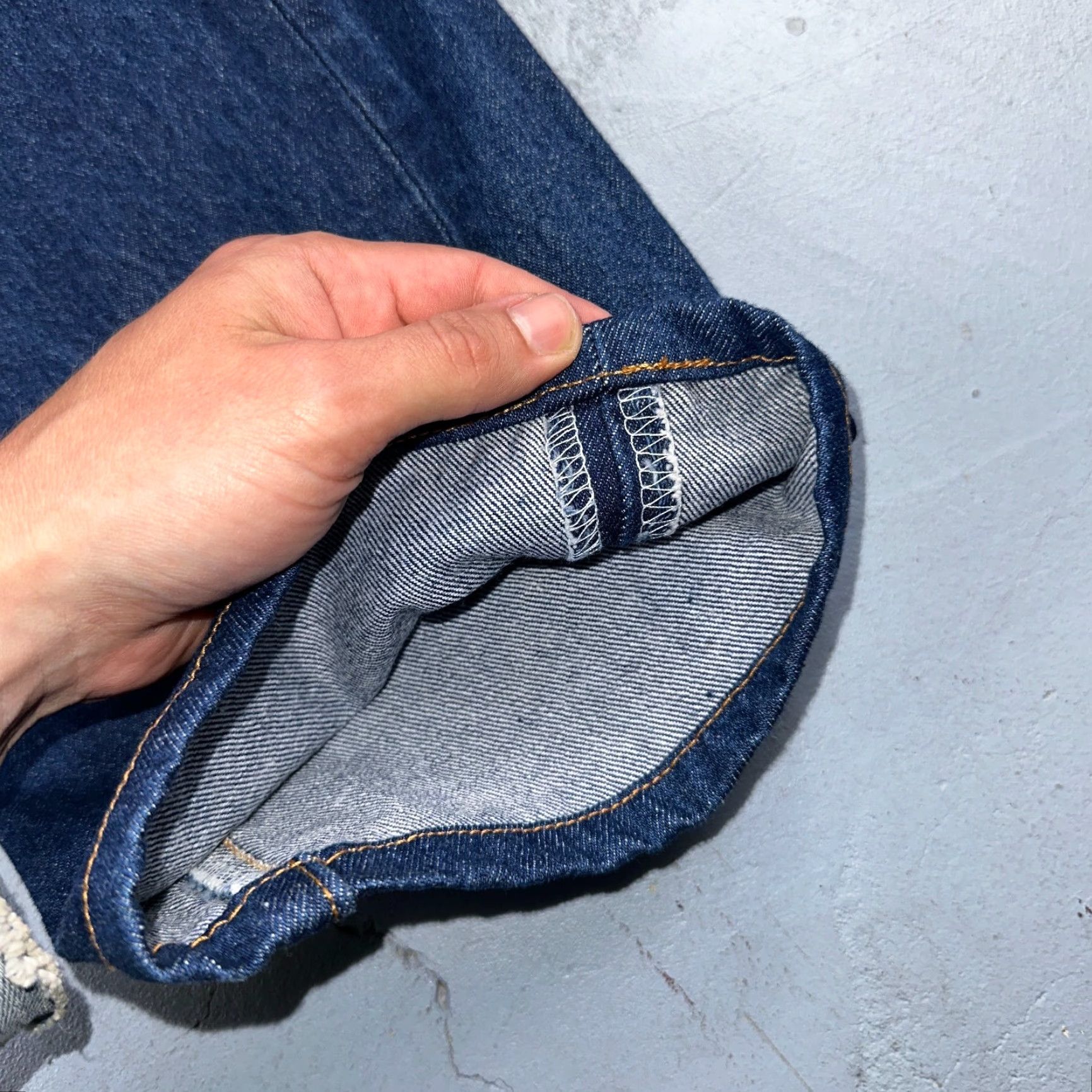 Levi's VINTAGE Levi's 501 Jeans Men 36x33 Straight Leg Dark Wash 90s Y2K Classic Denim Size US 36 / EU 52 - 4 Thumbnail