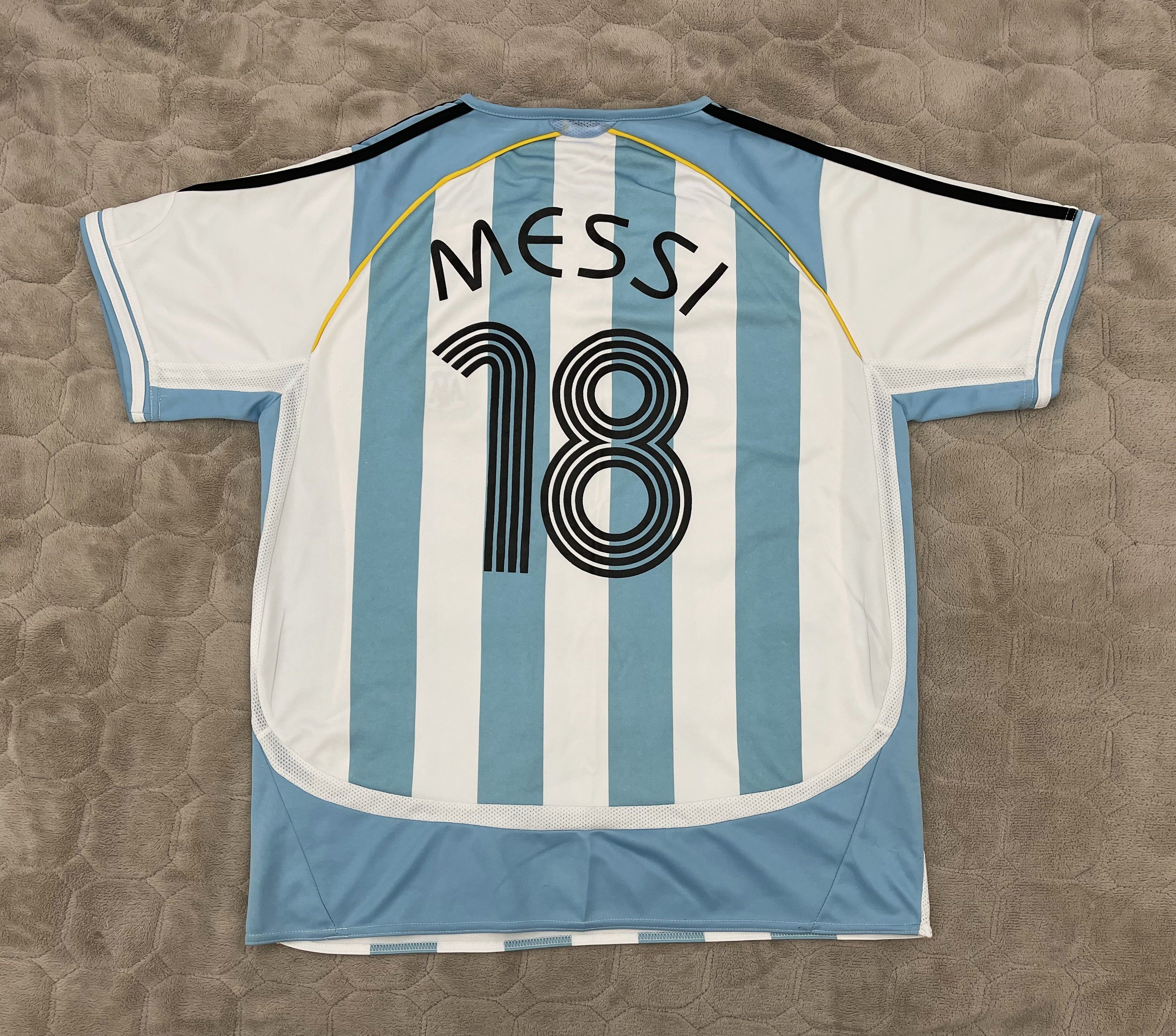 Vintage Argentina MESSI 18 FOOTBALL LEAGUE Size US M / EU 48-50 / 2 - 1 Thumbnail