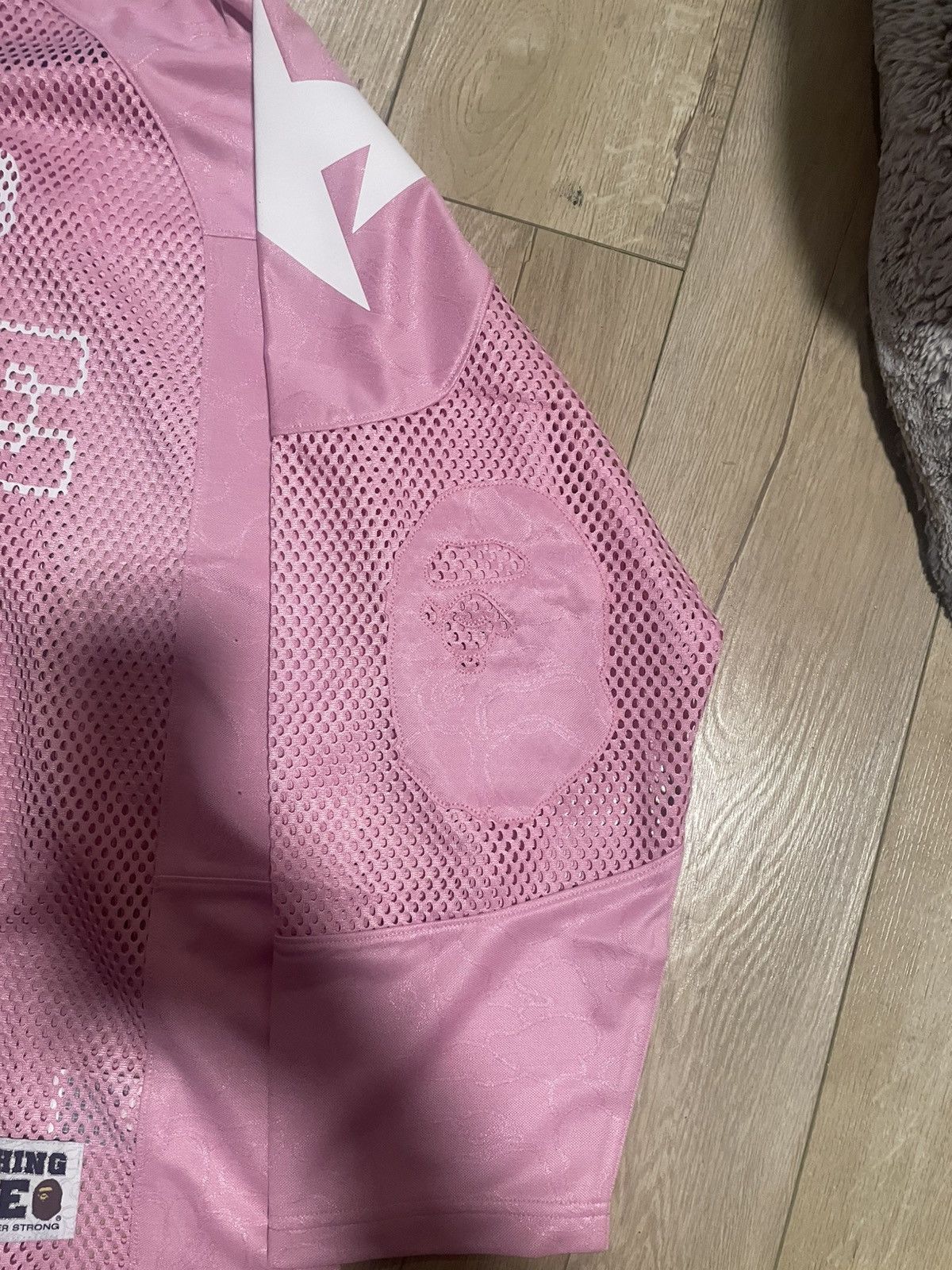 Bape Pink camo bape jersey longsleeve size L BRAND NEW Size US L / EU 52-54 / 3 - 4 Thumbnail