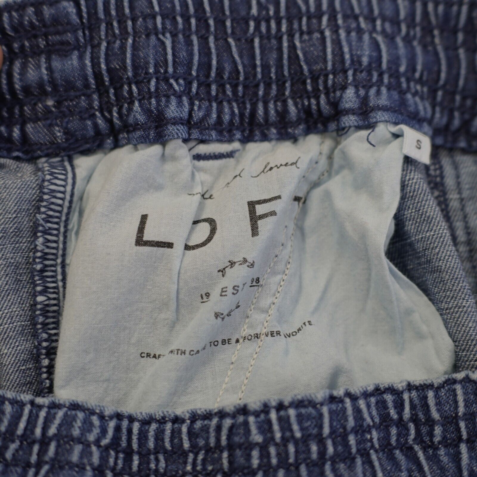 Ann Taylor Ann Taylor Loft Blue Denim Drawstring Elastic Waist Shorts S Size 28" / US 6 / IT 42 - 7 Thumbnail