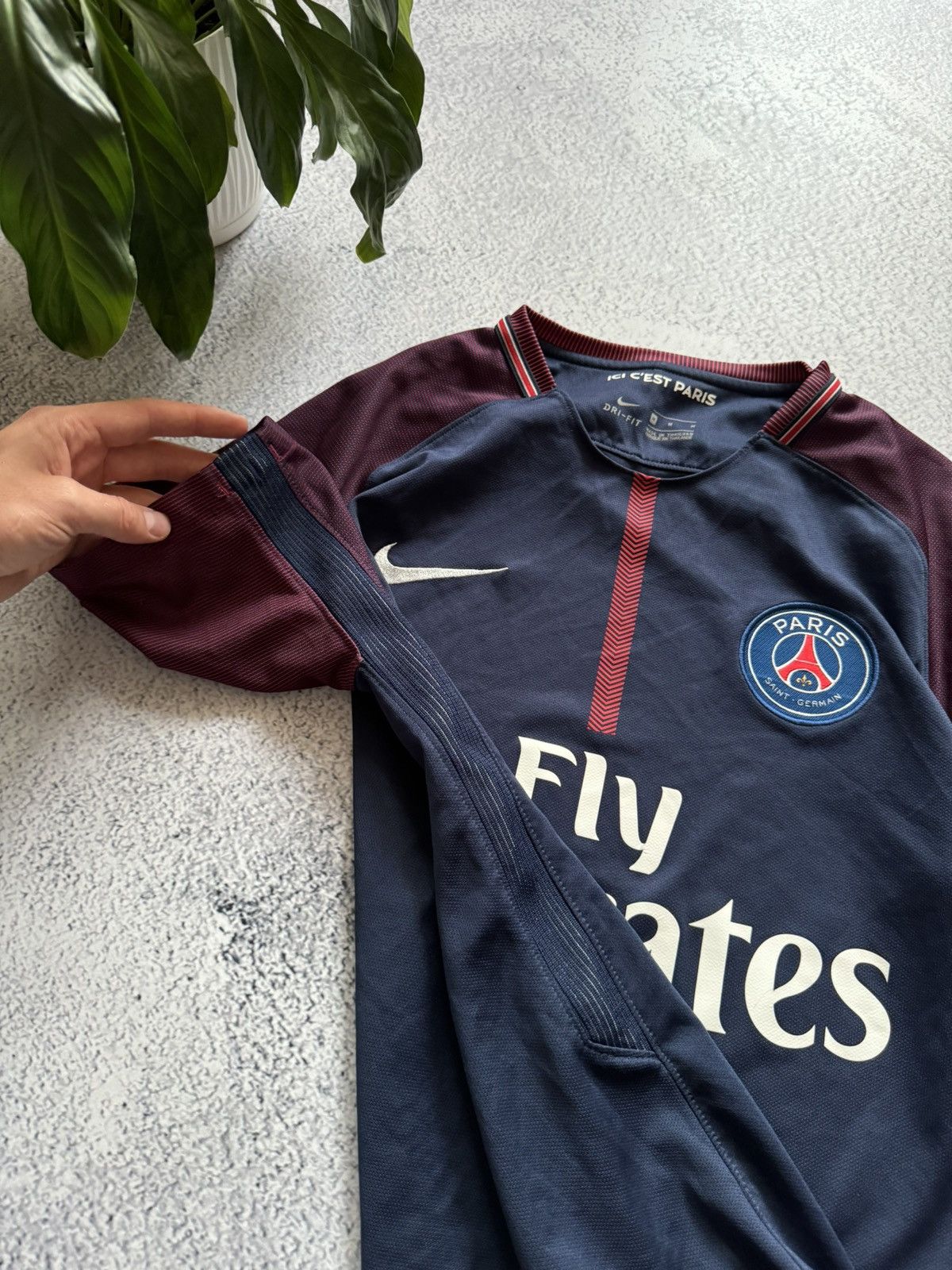 Nike PSG football shirt jersey 2017/18 training tee men’s M Size US M / EU 48-50 / 2 - 4 Thumbnail