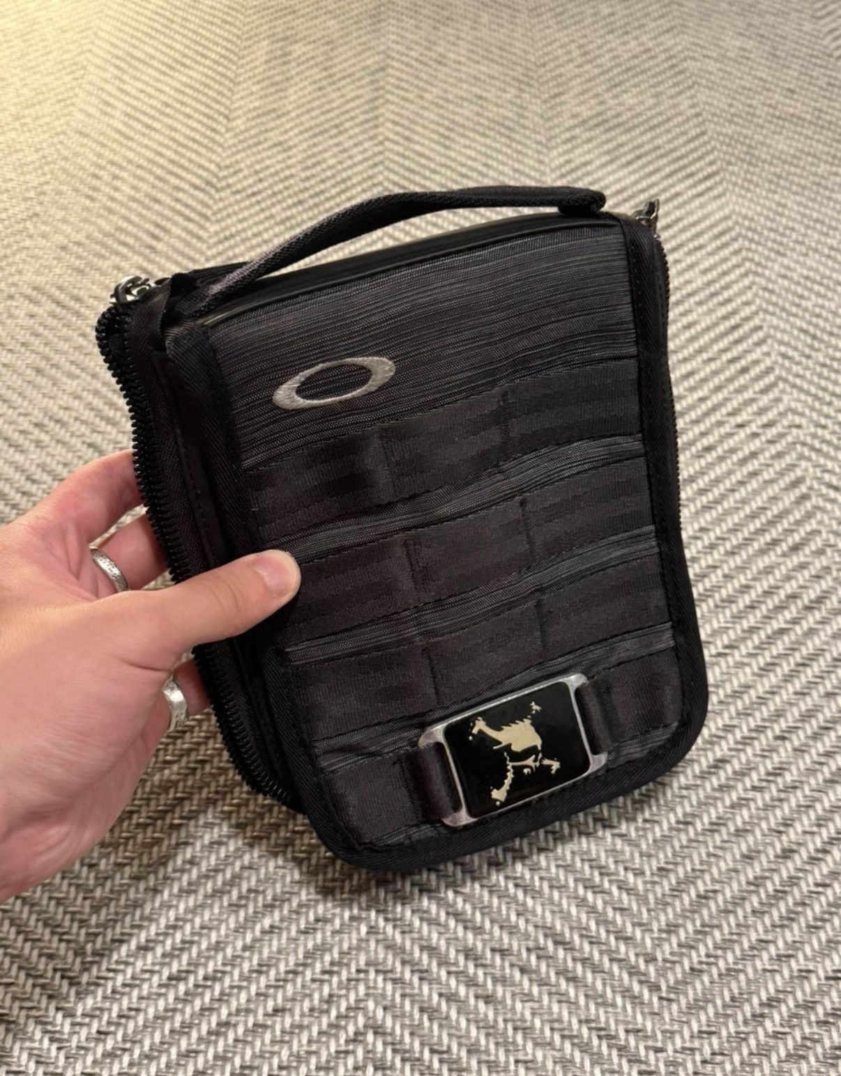 Oakley Vintage 00's Oakley Software 72K Technical Messenger Bag
