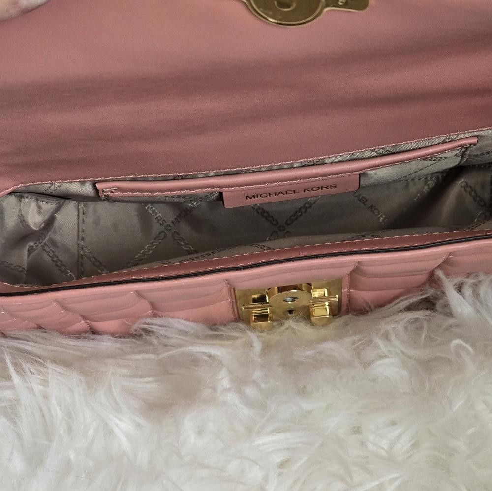 Michael Kors Michael Kors Pink Quilted Leather Bag Size ONE SIZE - 6 Thumbnail