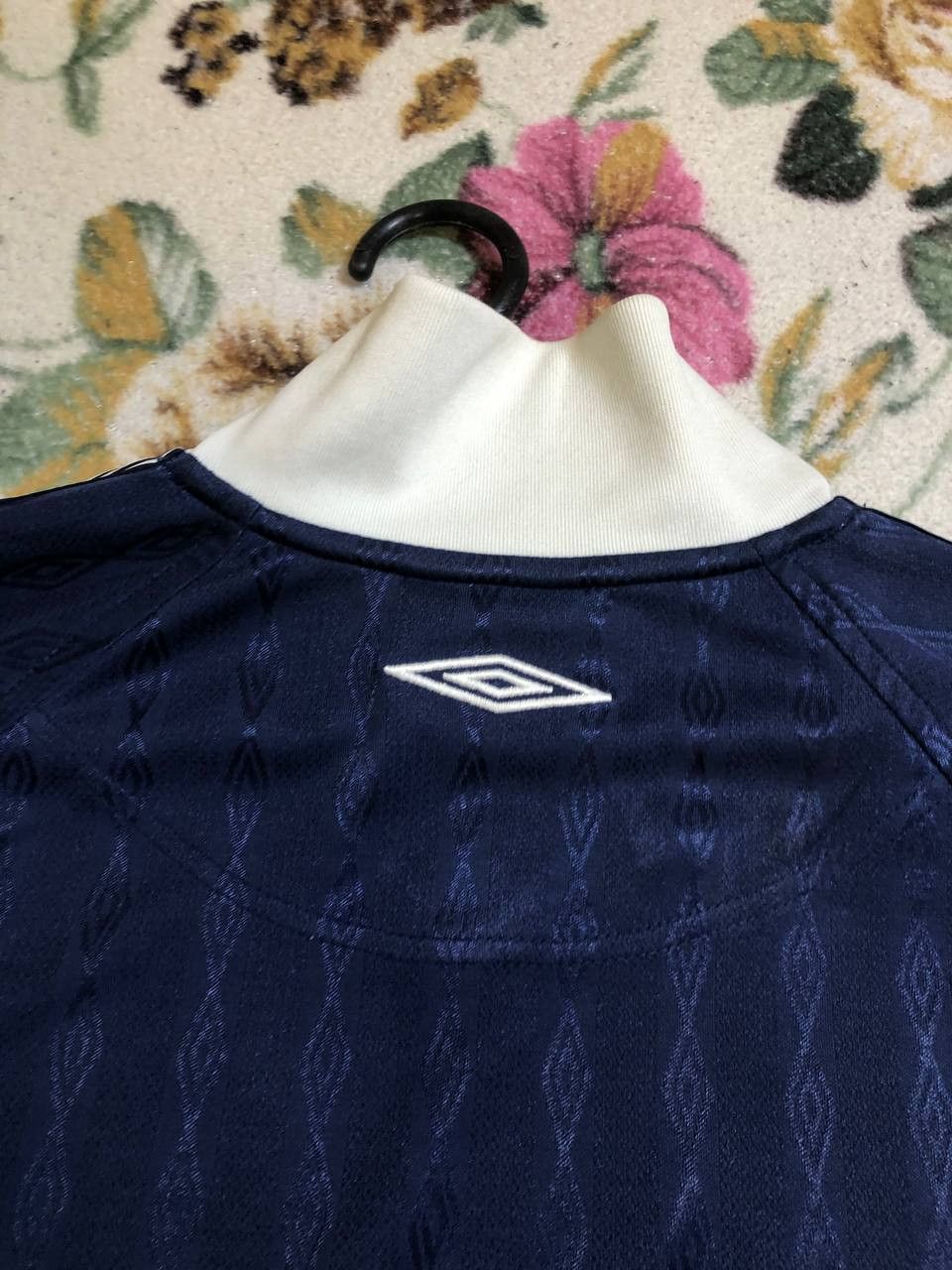 Umbro Home football shirt 1997 Soccer Umbro Jersey Mens Size US L / EU 52-54 / 3 - 16 Thumbnail