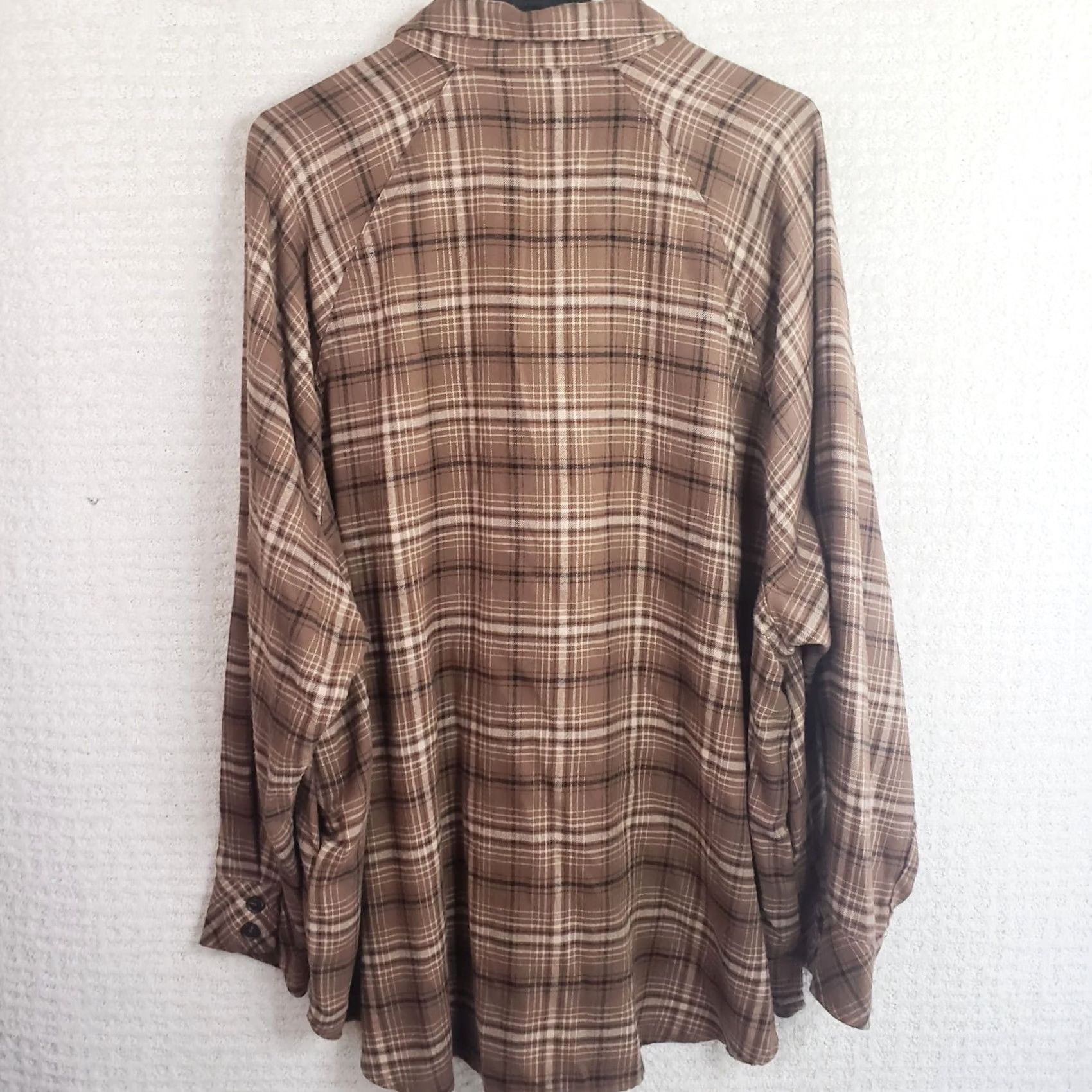 Vintage Wild Fable Women's Brown Plaid Long Sleeve Button Up Flannel Shirt XXL Polyester Rayon Size XXL / US 16-18 / IT 52-54 - 5 Thumbnail