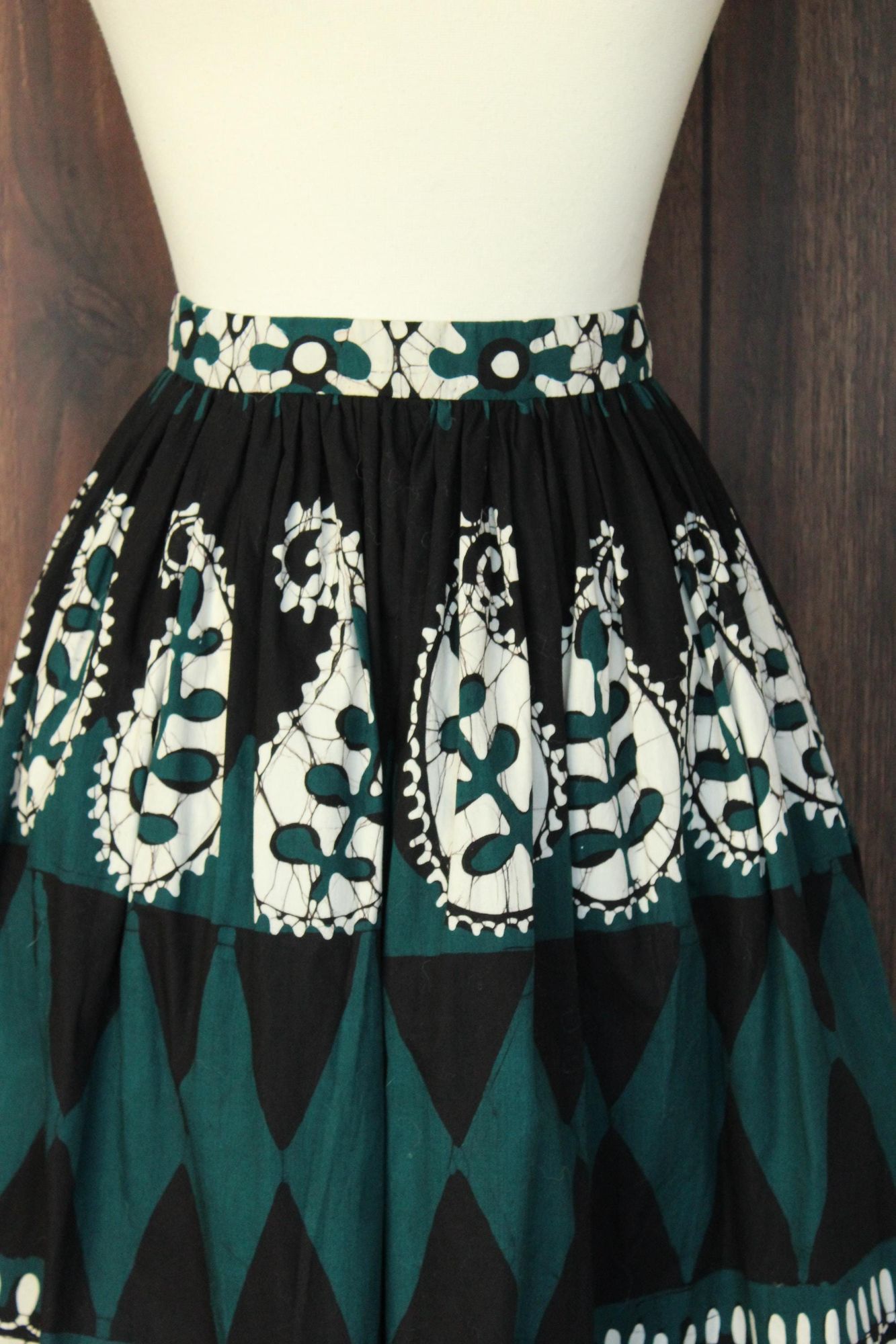Vintage Vintage 1960s 1970s Skirt, Black Teal and White Maxiskirt, B Size 22" - 3 Thumbnail