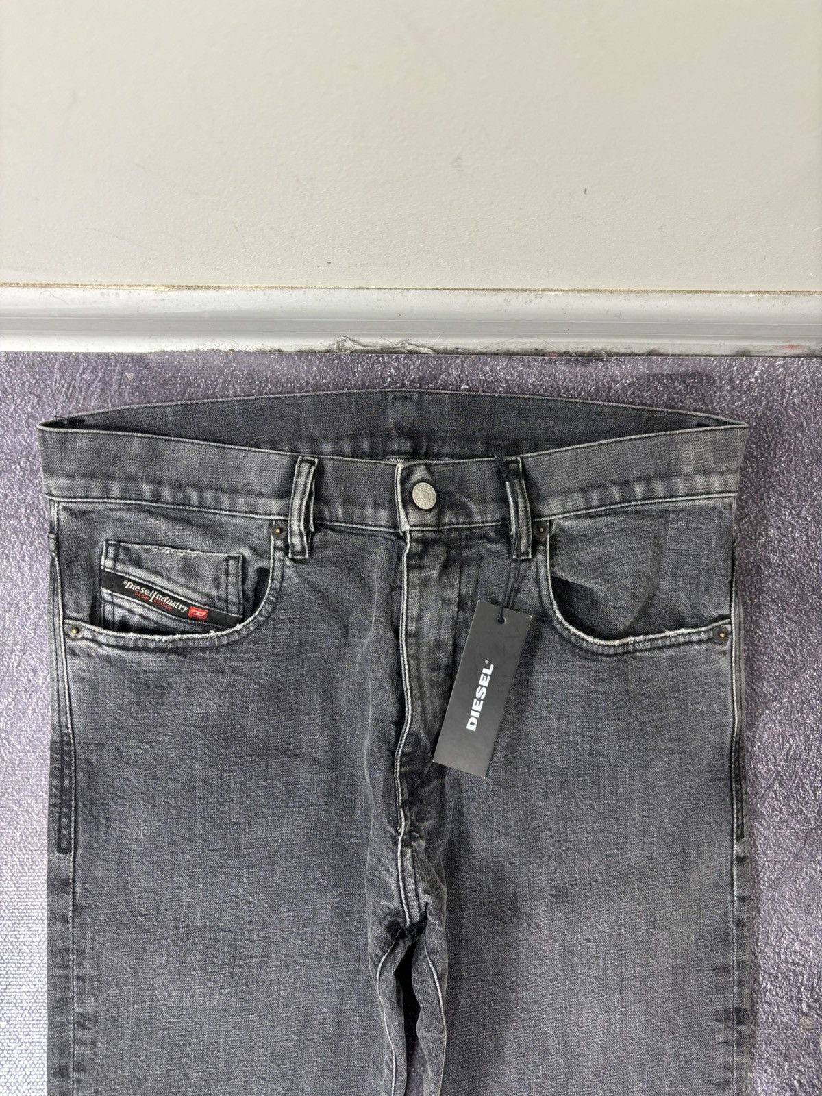Diesel Diesel Prototype NWT Men’s Gray Skinny Tapered Denim Jeans Size US 32 / EU 48 - 6 Thumbnail
