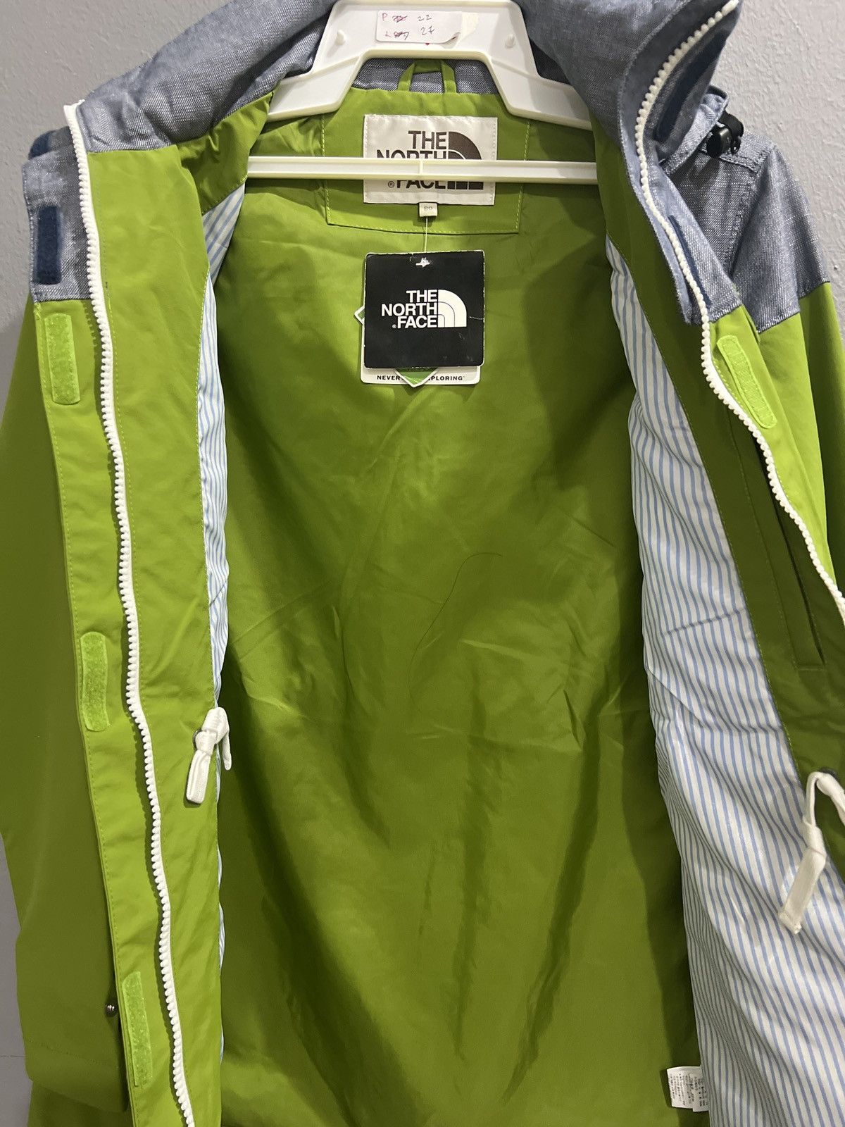 The North Face The north face windbreaker women Size US S / EU 44-46 / 1 - 3 Thumbnail