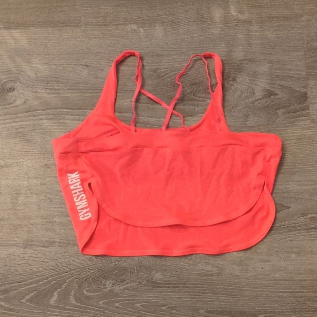 Gymshark Gymshark pulse crop top size medium Size M / US 6-8 / IT 42-44 - 2 Thumbnail