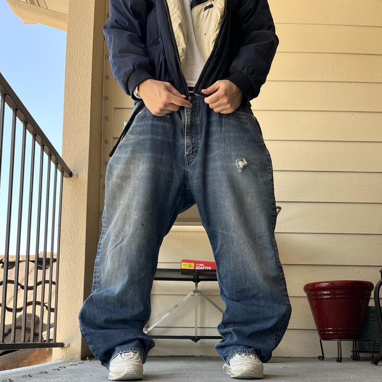 Levi's Vintage Clothing Vintage Levi’s 569 Jeans 40x32 Baggy Y2K Distressed Denim Size US 40 / EU 56 - 1 Thumbnail