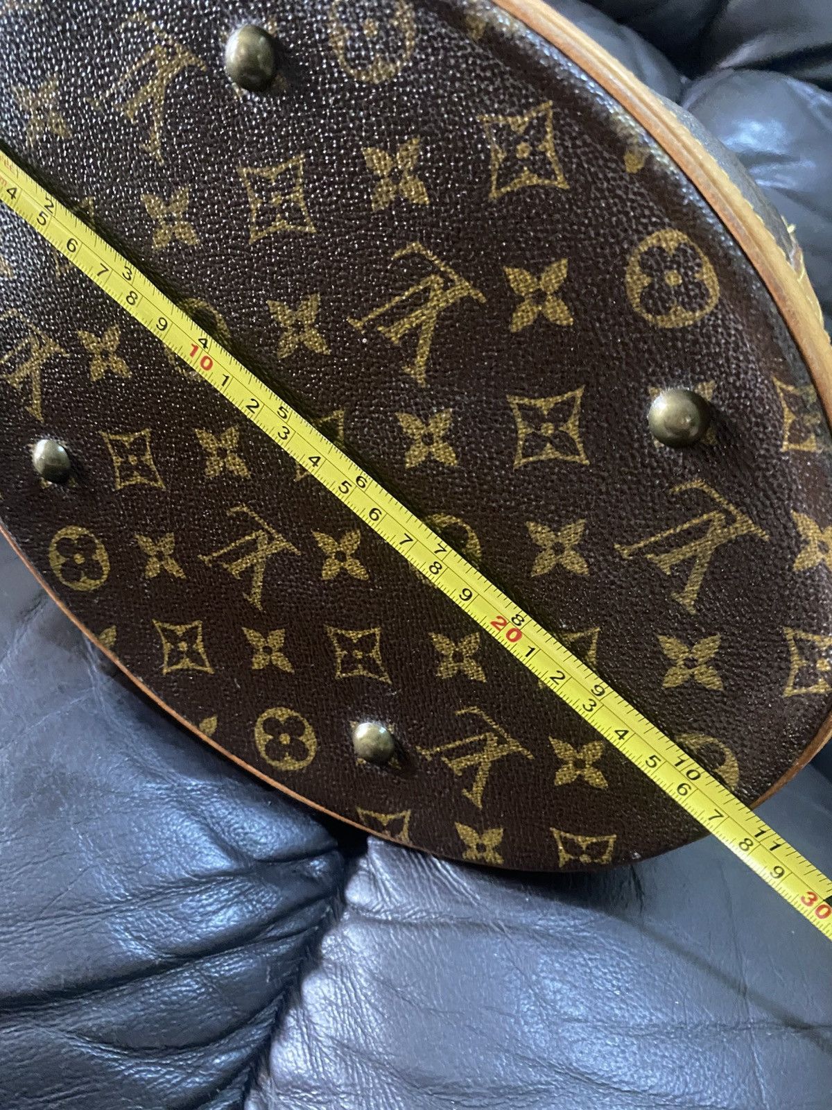 Louis Vuitton Authentic Louis Vuitton Monogram Bucket GM Size ONE SIZE - 13 Thumbnail