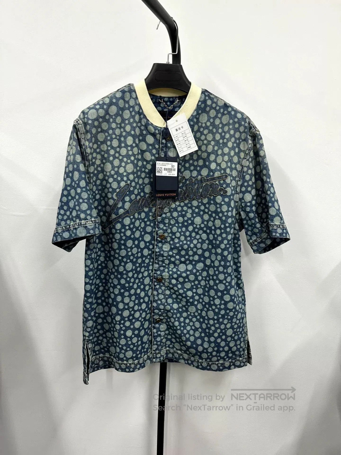 Louis Vuitton louis vuitton x yayoi kusama short sleeve shirt. Size US S / EU 44-46 / 1 - 1 Thumbnail