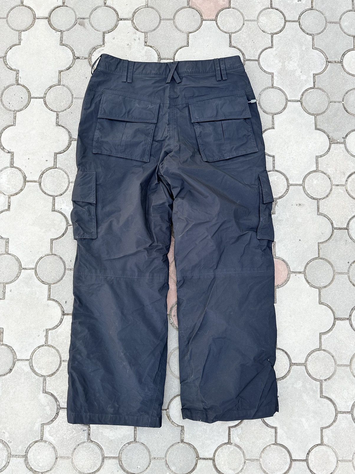 Nike × Nike ACG × Vintage Vintage Nike ACG Parachute Multi Pocket Pants Gorpcore Size US 34 / EU 50 - 2 Thumbnail