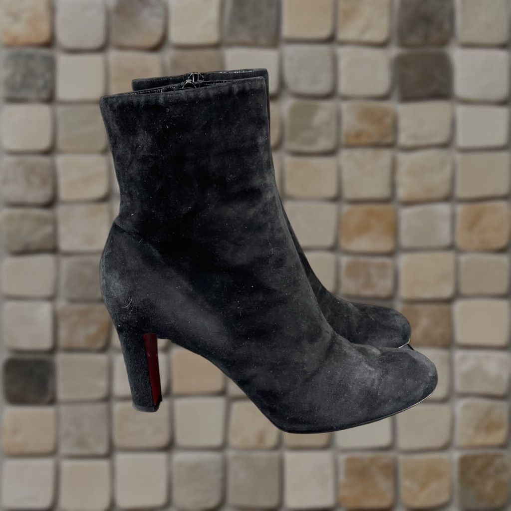 Christian Louboutin Black Suede Ankle Bootie Womens Size 9.5 Us 40 Eu High Heel Shoes Zipper Comfort Going Out