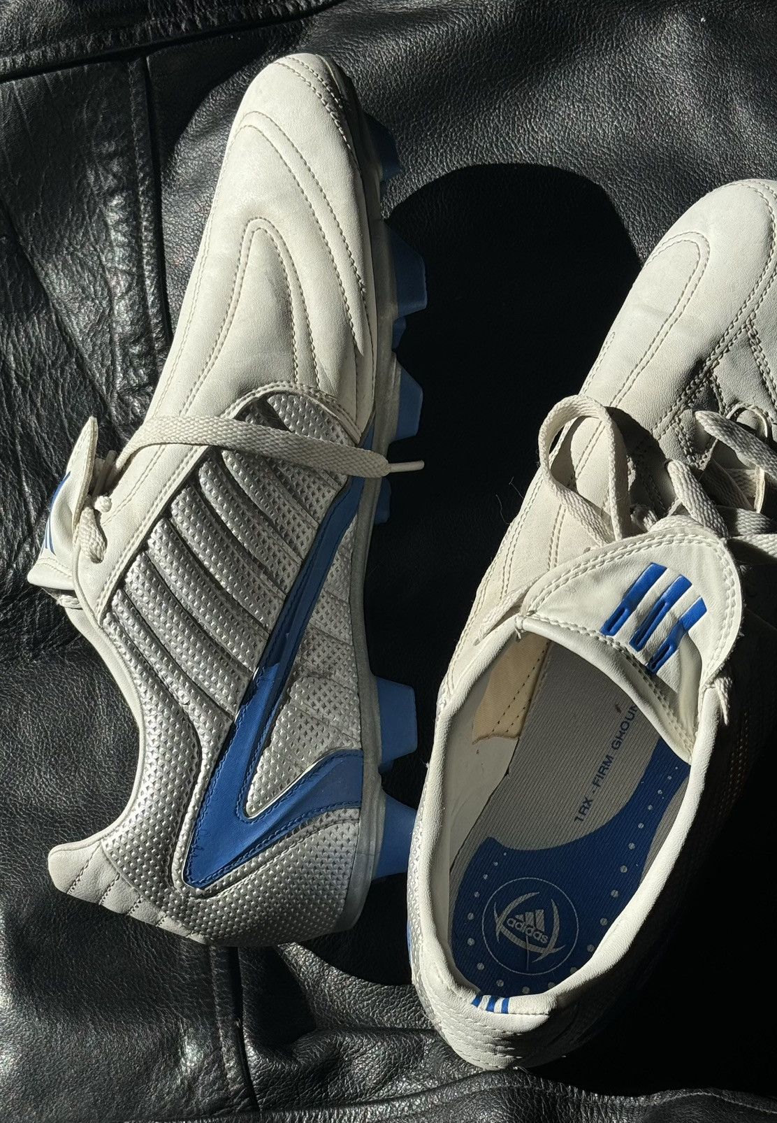 Adidas × Vintage 2004 Adidas Vintage F10 TRX HG soccer rare football boots Size US 10 / EU 43 - 11 Thumbnail