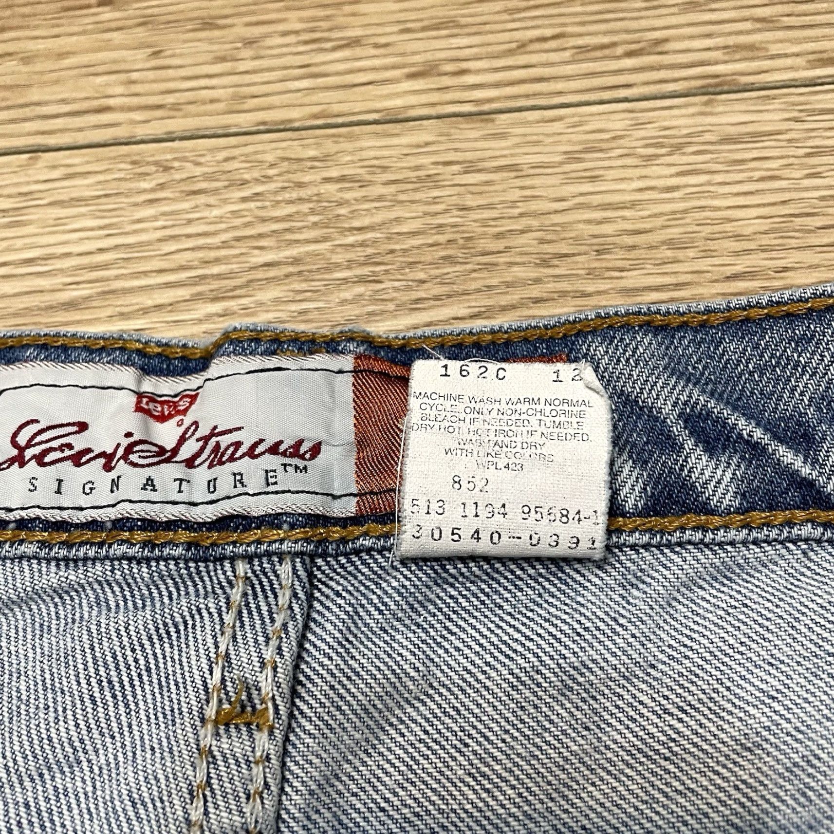 Levi's VINTAGE Levi's 540 Bermuda Shorts Men’s Size 42 Blue Relaxed Fit Size US 42 / EU 58 - 3 Thumbnail