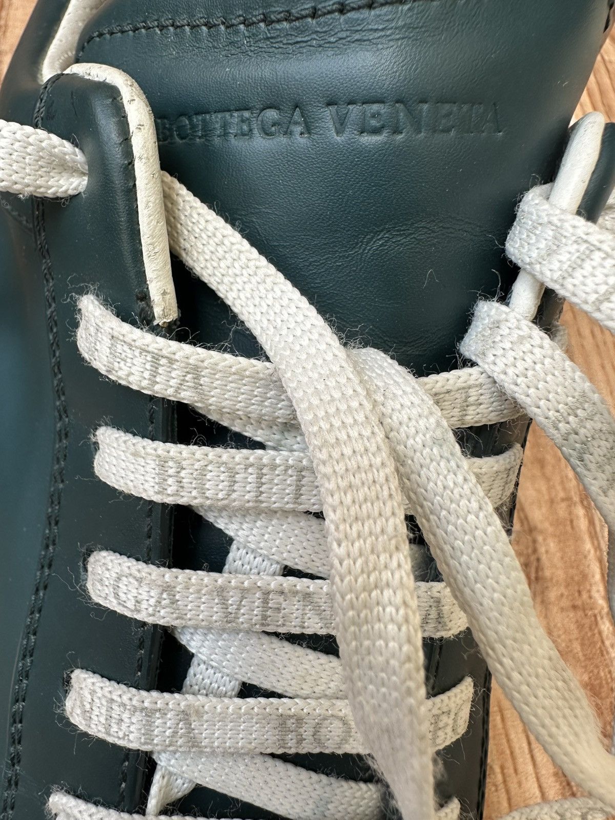 Bottega Veneta Bottega Veneta Jade Green Bolt Low Top Sneaks Size US 11 / EU 44 - 17 Thumbnail