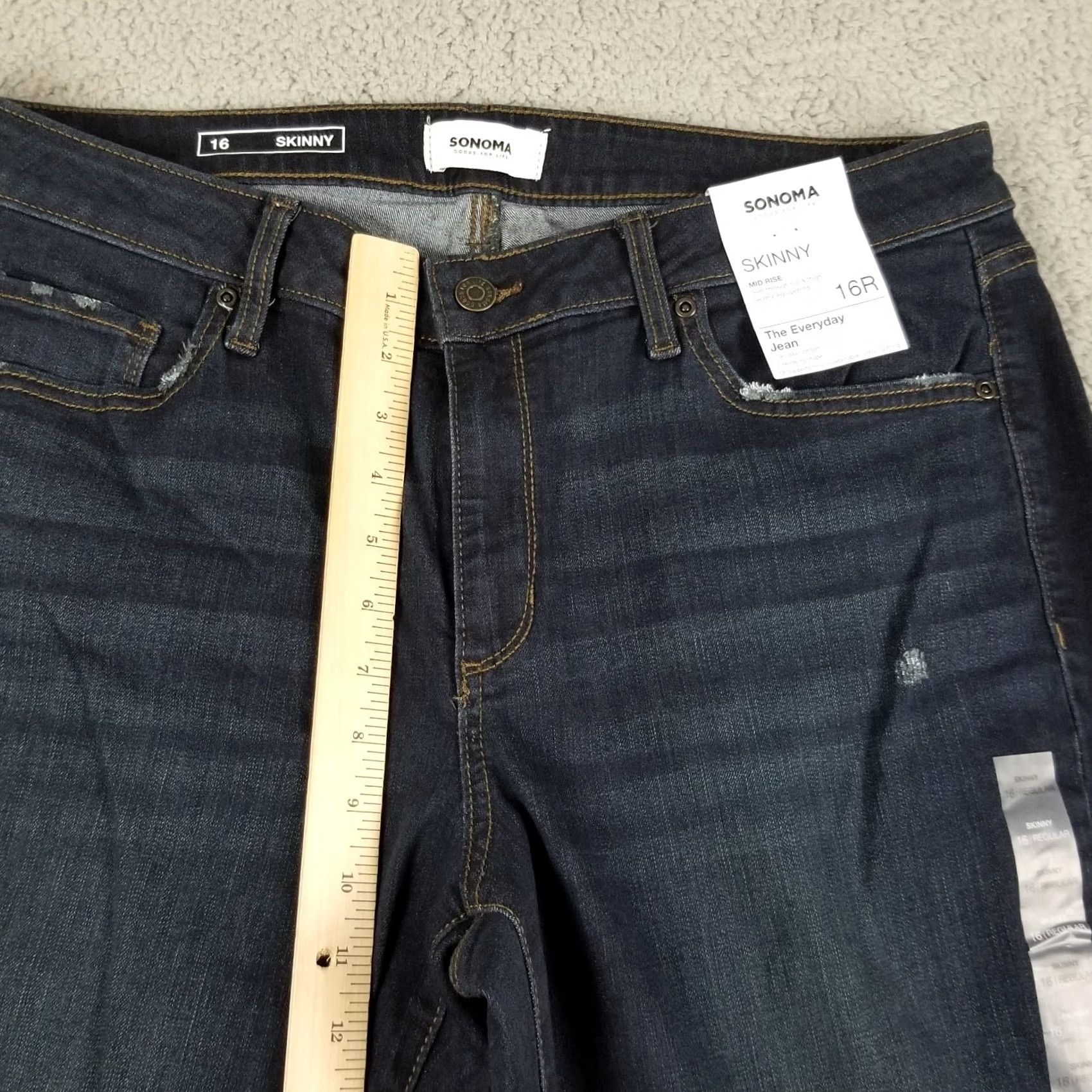Vintage Sonoma Everyday Jeans Women 16 Skinny NWT Distressed Whiskers Denim Blue Slim Modern Jeans Womens 16R Distressed Skinny Size 38" / US 16 / IT 52 - 4 Thumbnail