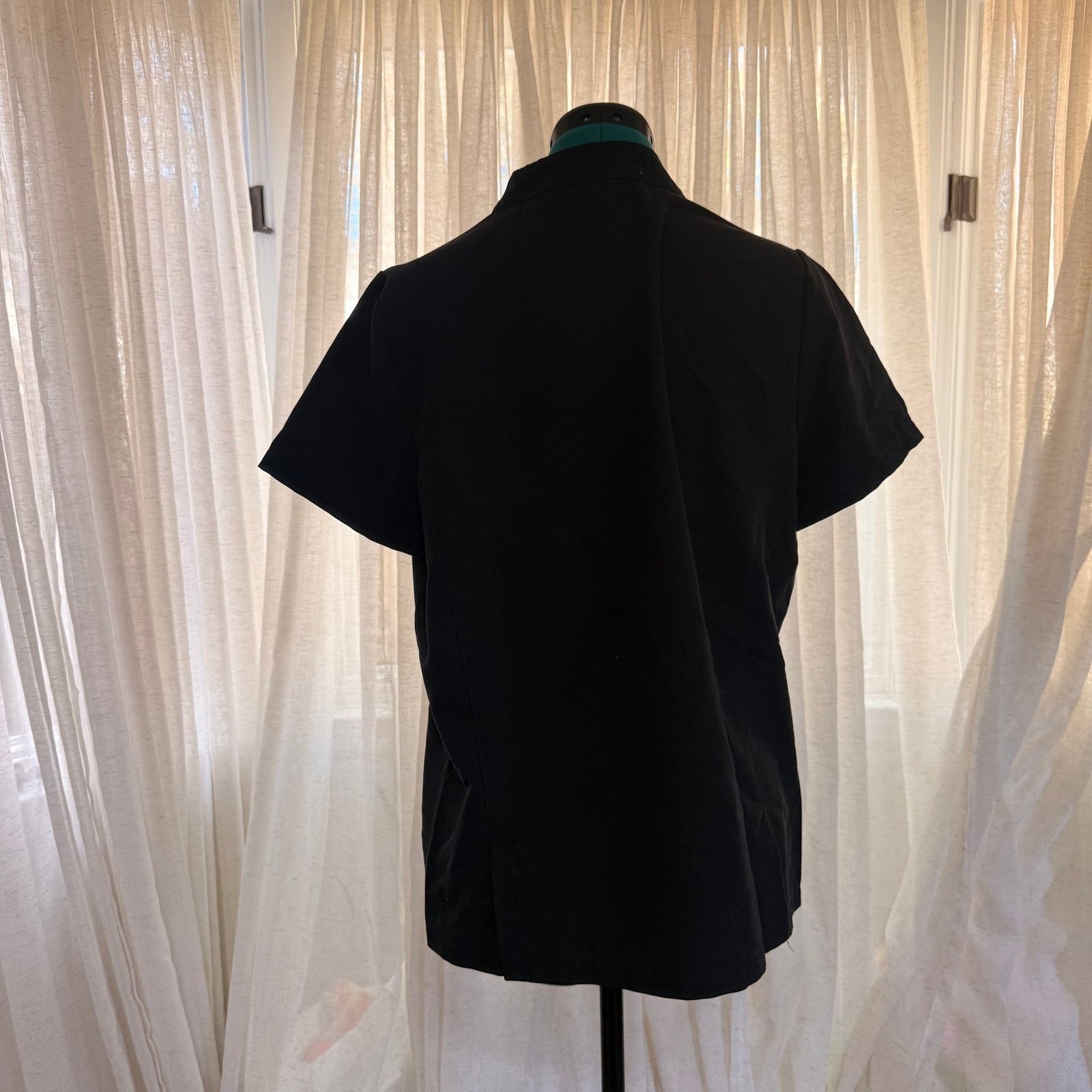 Other Jaanuu Black Short-Sleeve Scrub Top | Sz M Size M / US 6-8 / IT 42-44 - 4 Thumbnail