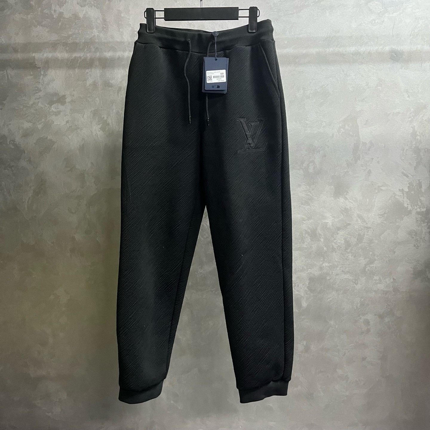 Louis Vuitton Louis Vuitton Black Knit Jogger Sweatpants Size US 31 - 1 Thumbnail