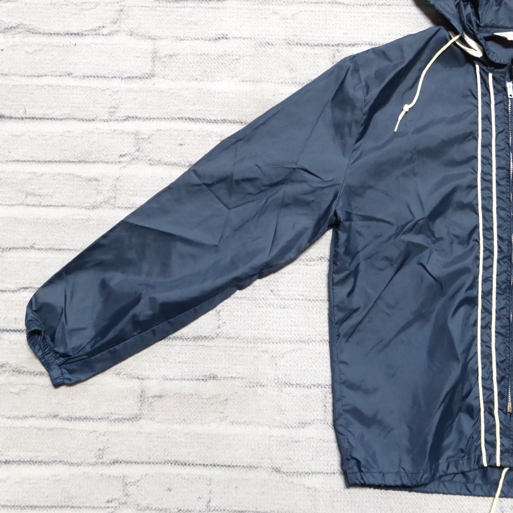 Champion Vintage Champion LSU Crest Logo Nylon Jacket Navy Men M Jersey? Size US M / EU 48-50 / 2 - 6 Thumbnail