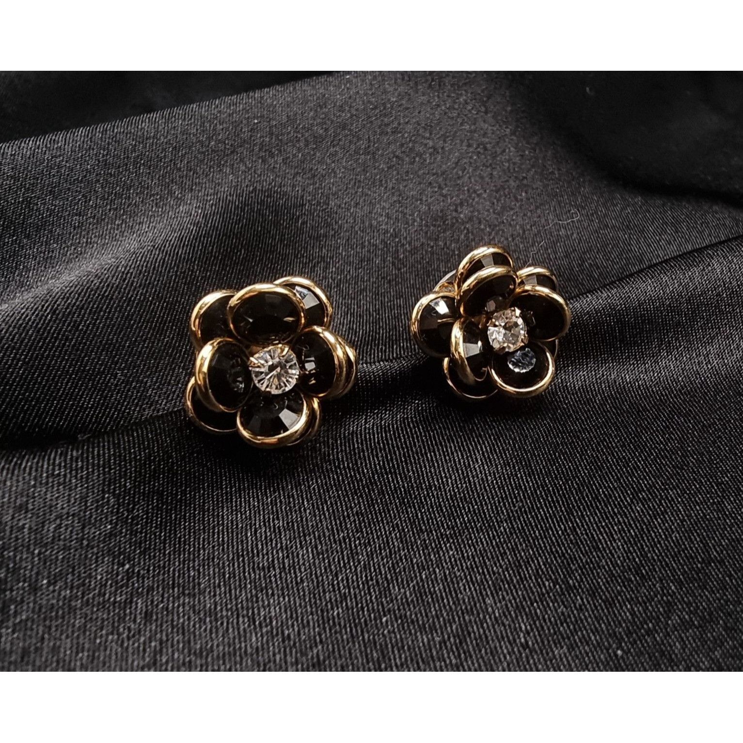 Swarovski Vintage 1990s Swarovski Black & Gold Flower Crystal Stud Ear Size ONE SIZE - 4 Thumbnail