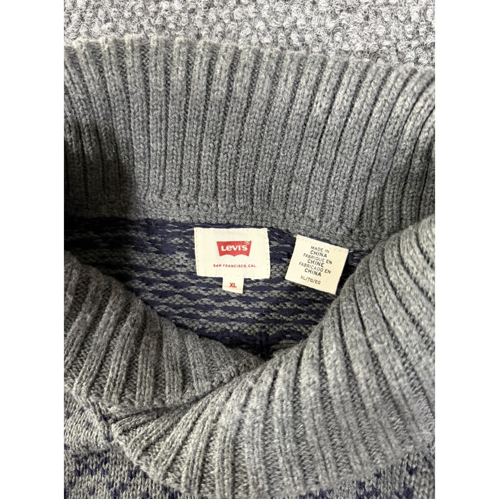 Levi's Levi's Mens XL Gray Fair Isle Pattern Shawl Collar Pullover Knit Winter Sweater Size US XL / EU 56 / 4 - 4 Thumbnail