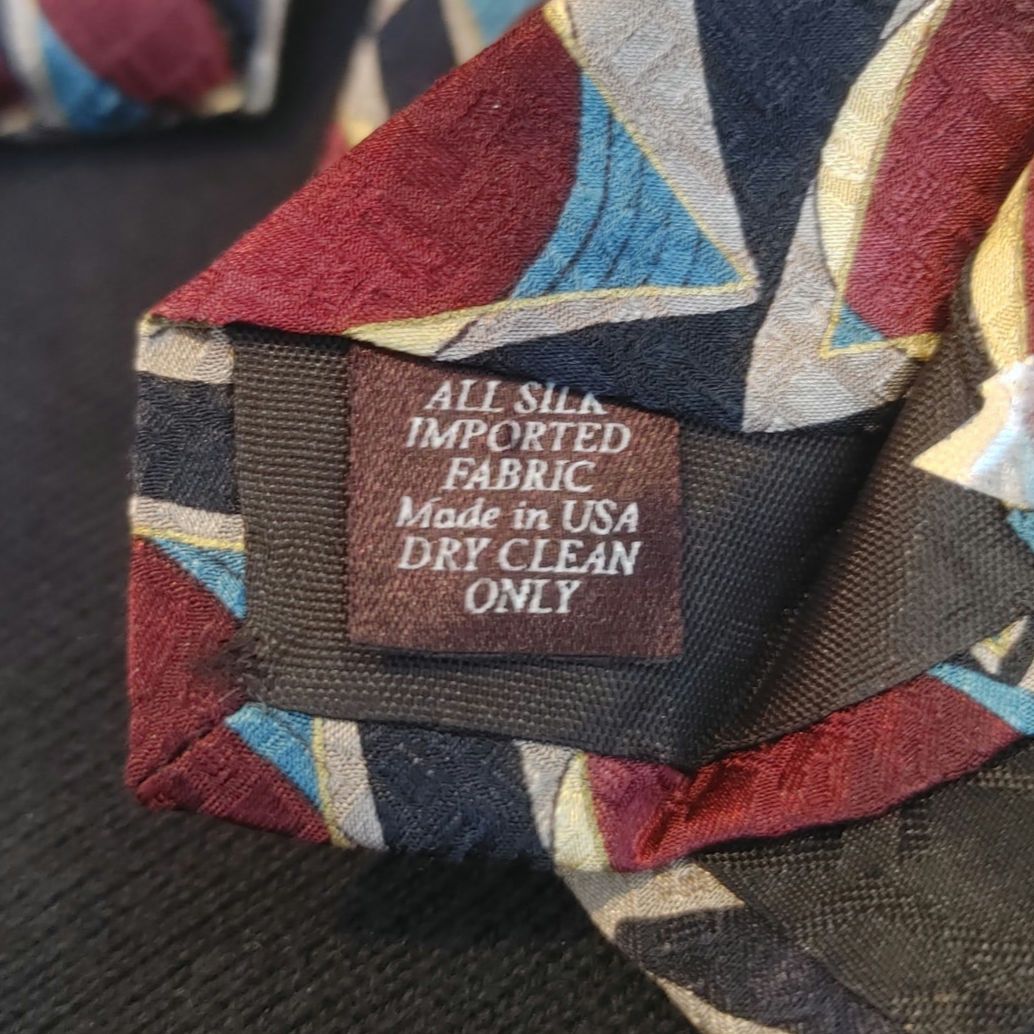 Other Martin Wong Napa, Ca Men's Silk Red/Blue Geometric Tie Size ONE SIZE - 3 Thumbnail