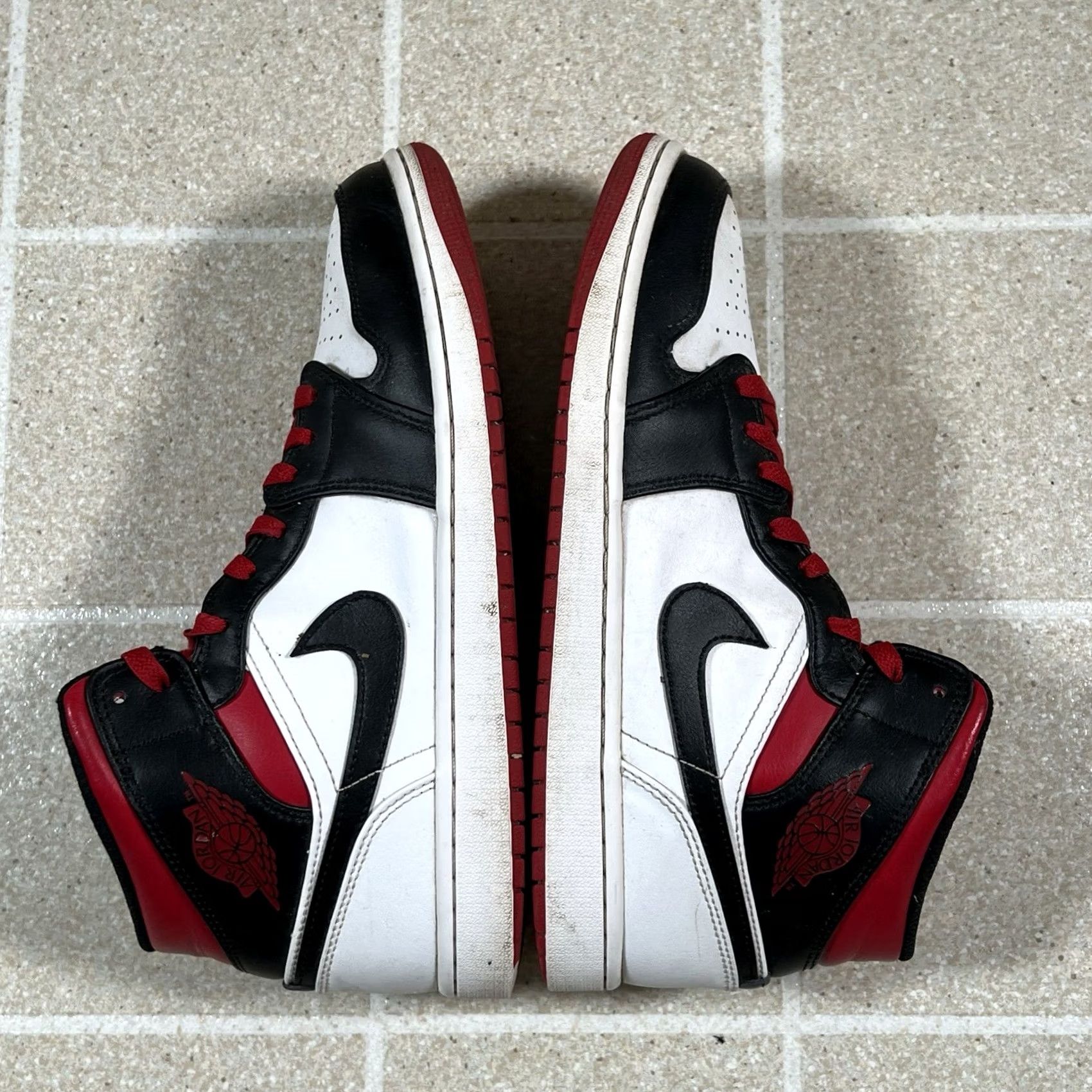 Jordan Brand Jordan Air Jordan 1 Mid DQ8426-106 Gym Red Black White Leather Mens 10.5 Size US 11 / EU 44 - 7 Thumbnail