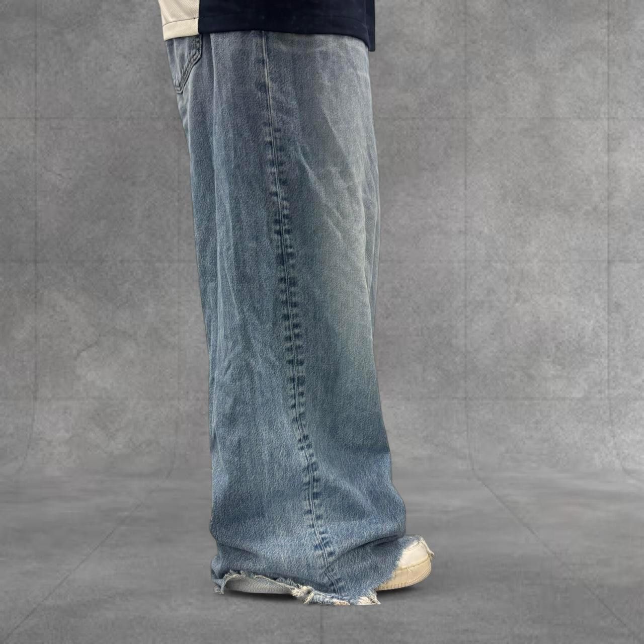 Vintage Crazy Vintage Y2K/2000s Super Baggy Wideleg Skater Streetwear Medium Wash Denim Jeans! Size US 36 / EU 52 - 2 Thumbnail