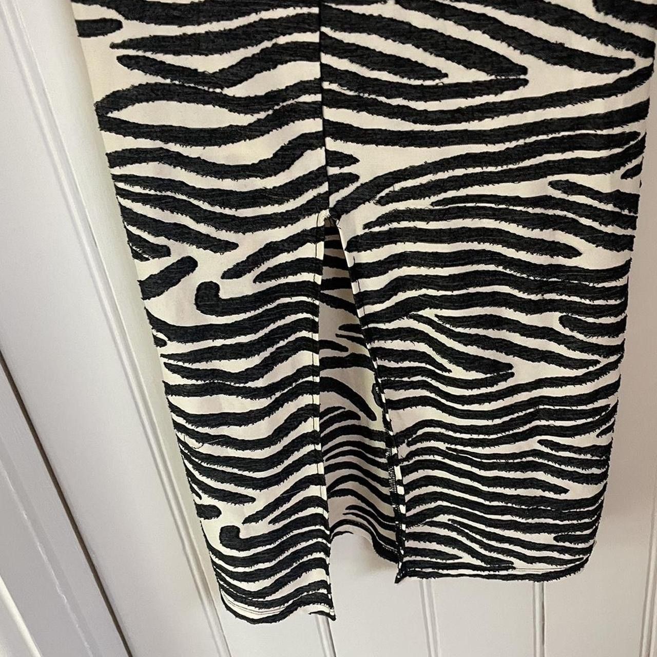 Designer Zara zebra midi body cut out dress 🦓 Size S / US 4 / IT 40 - 5 Thumbnail