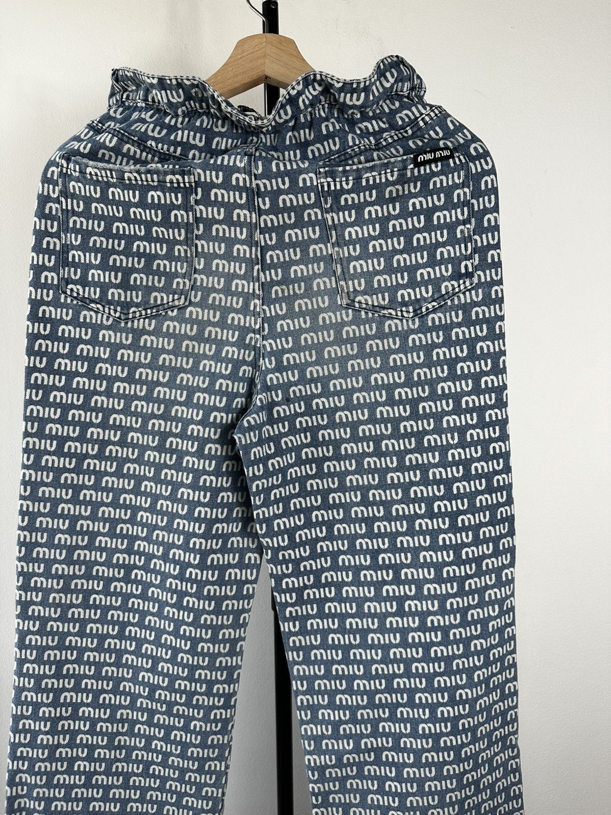 Miu Miu Miu Miu All-Over Logo Print Denim Jeans – Made in Italy Size 28" / US 6 / IT 42 - 9 Thumbnail