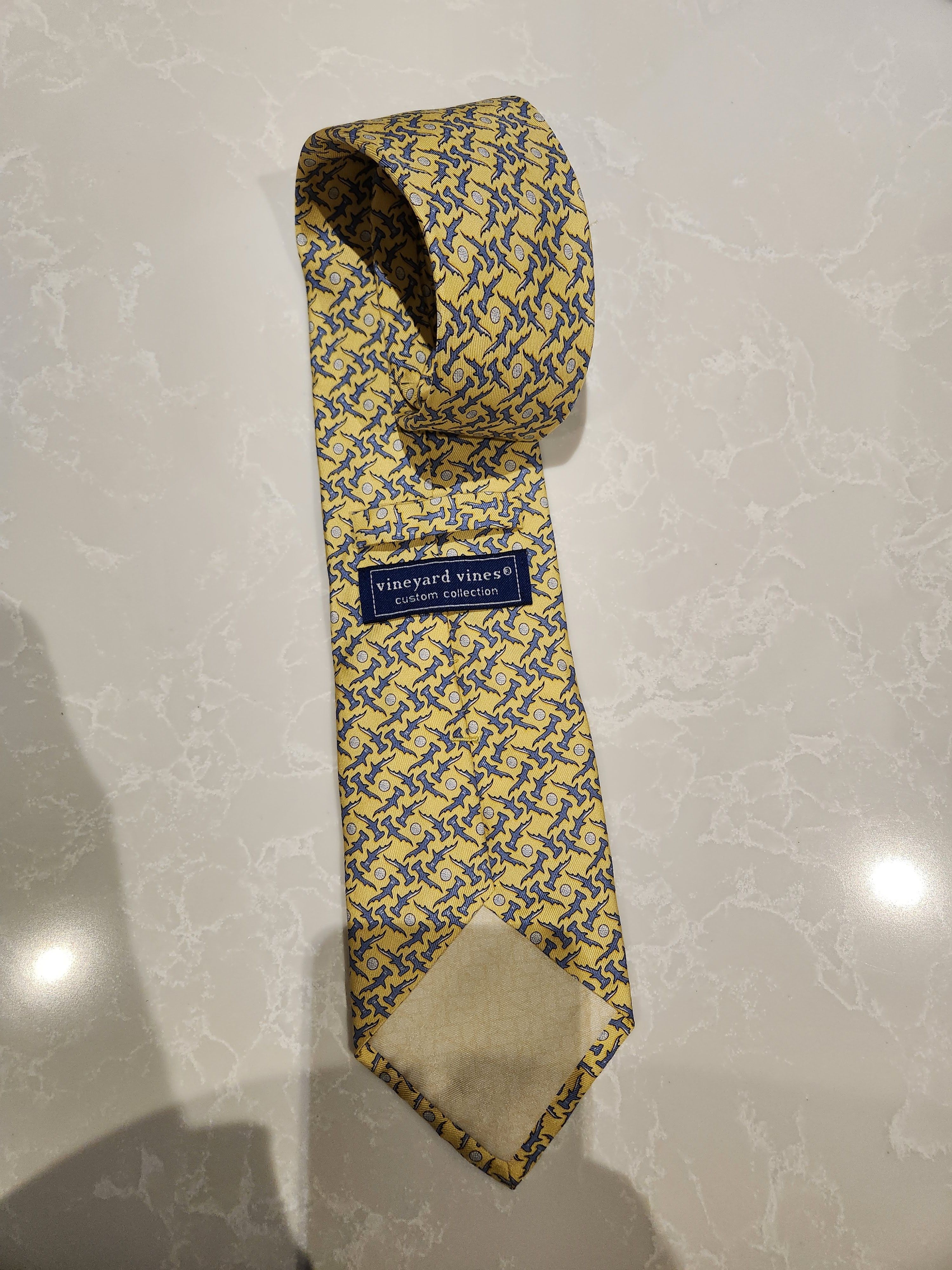 Vineyard Vines Custom Collection Yellow Golf Pattern Silk Tie Size ONE SIZE - 4 Thumbnail