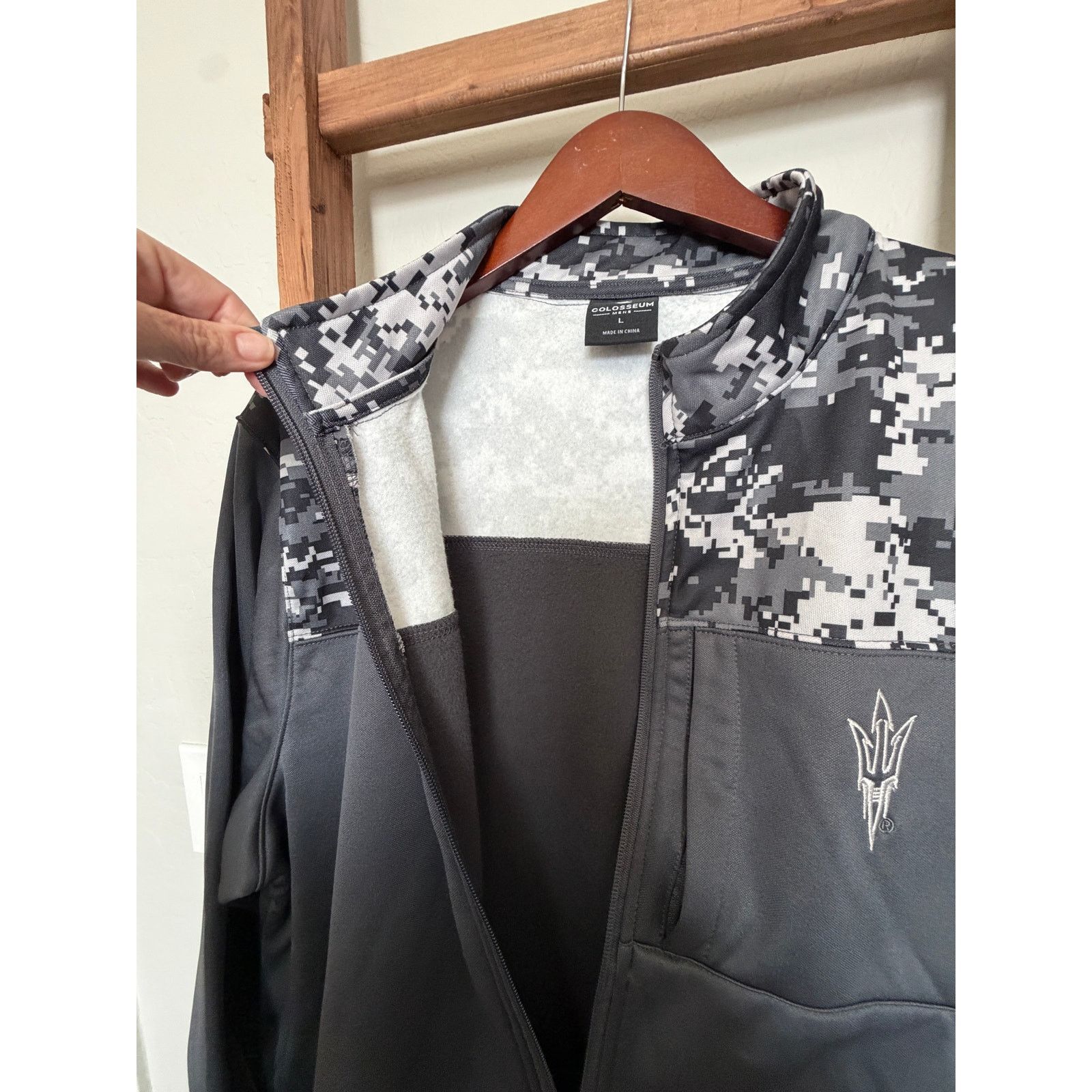 Colosseum Athletics Colosseum ASU Military Appreciation Camo Full-Zip Jacket Size US L / EU 52-54 / 3 - 6 Thumbnail