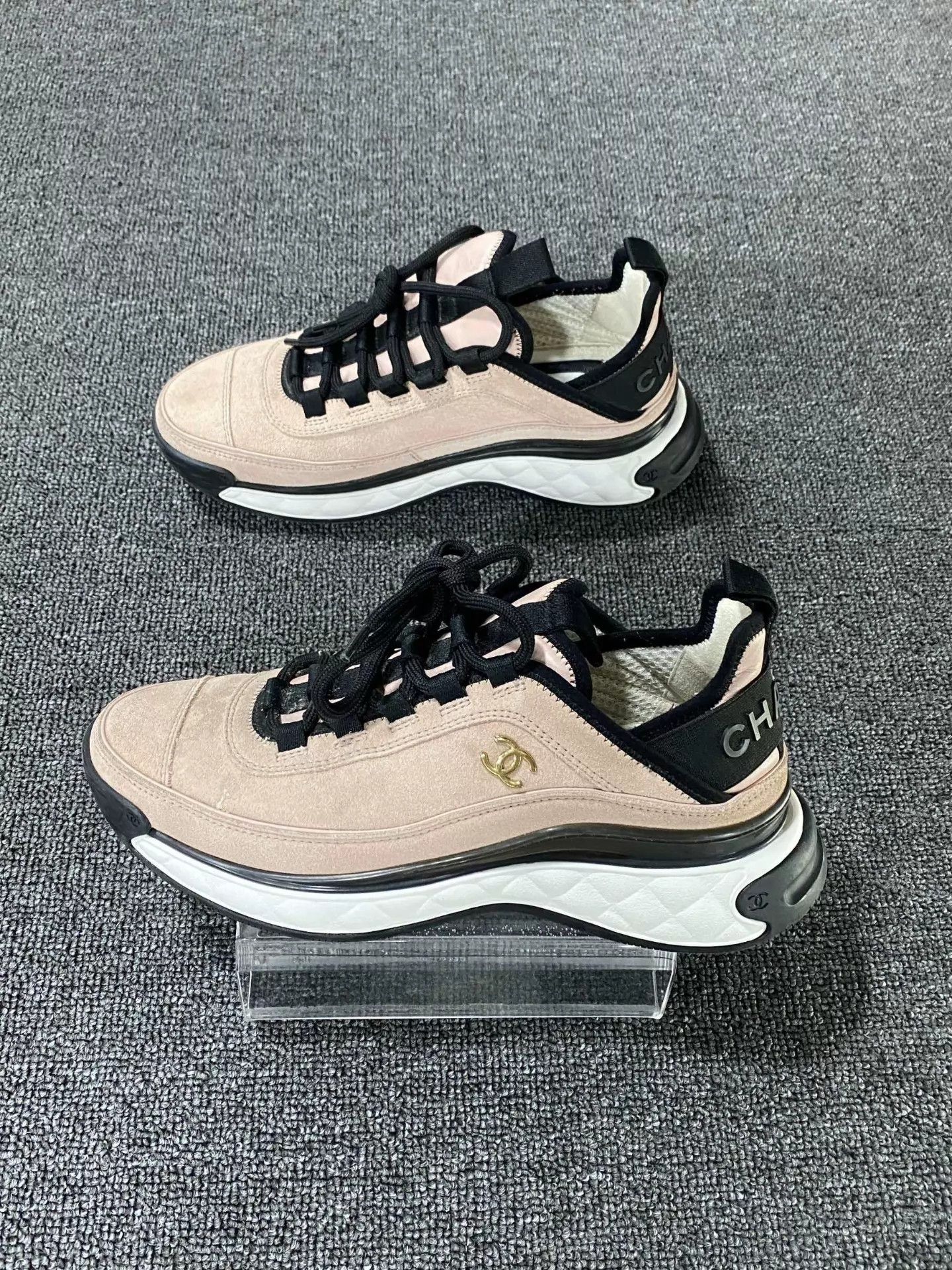 Chanel Chanel 98 new nude pink metal logo sneakers 37 Size US 6.5 / IT 36.5 - 3 Thumbnail