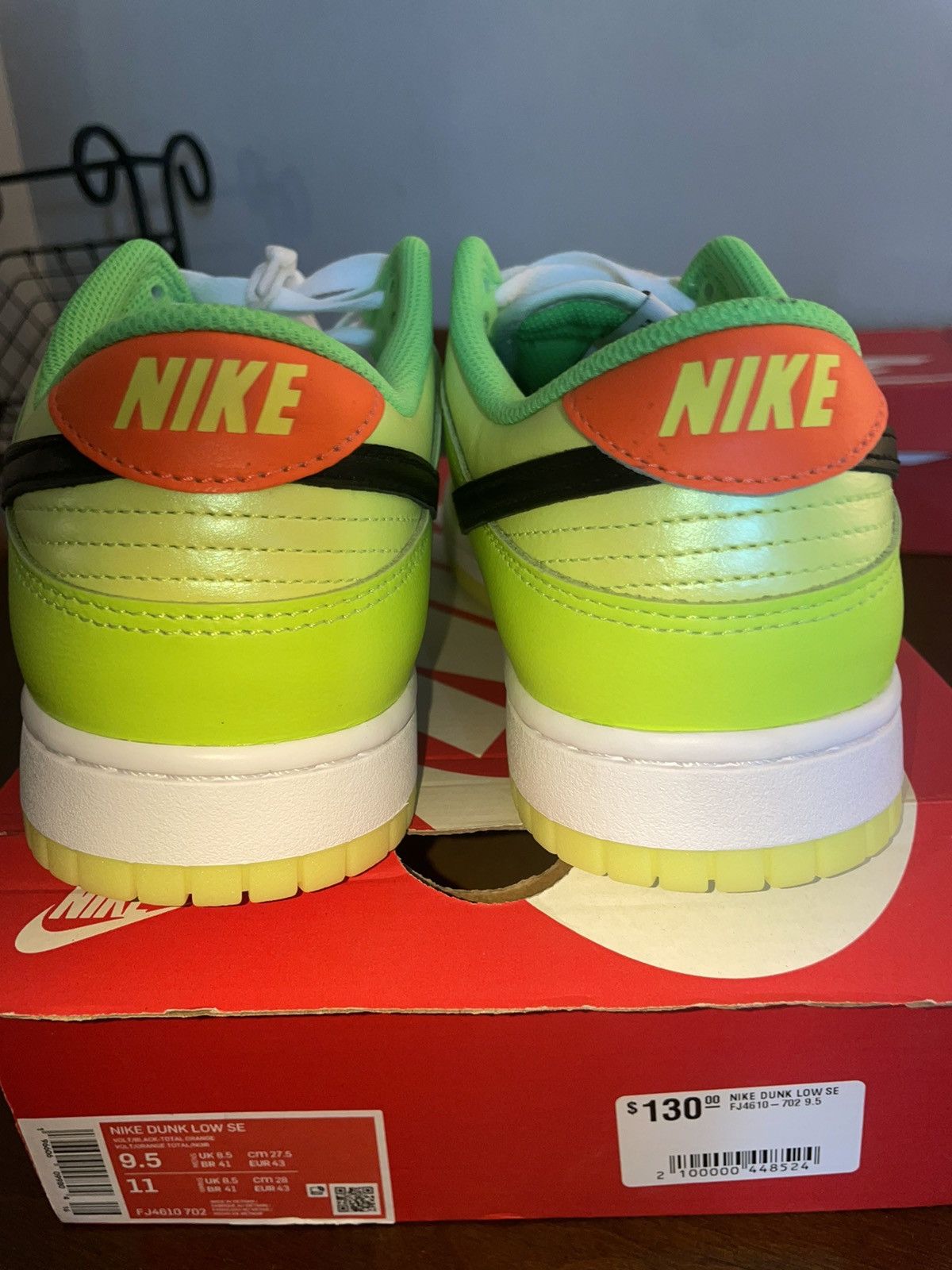 Nike Nike Dunk Low SE Size US 9.5 / EU 42-43 - 3 Thumbnail