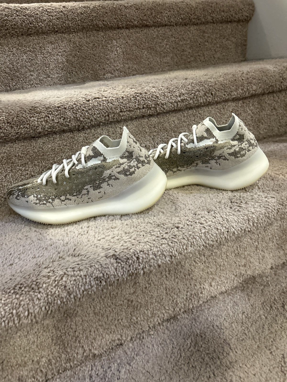 Adidas × Yeezy Pyrite Size US 9 / EU 42 - 10 Thumbnail