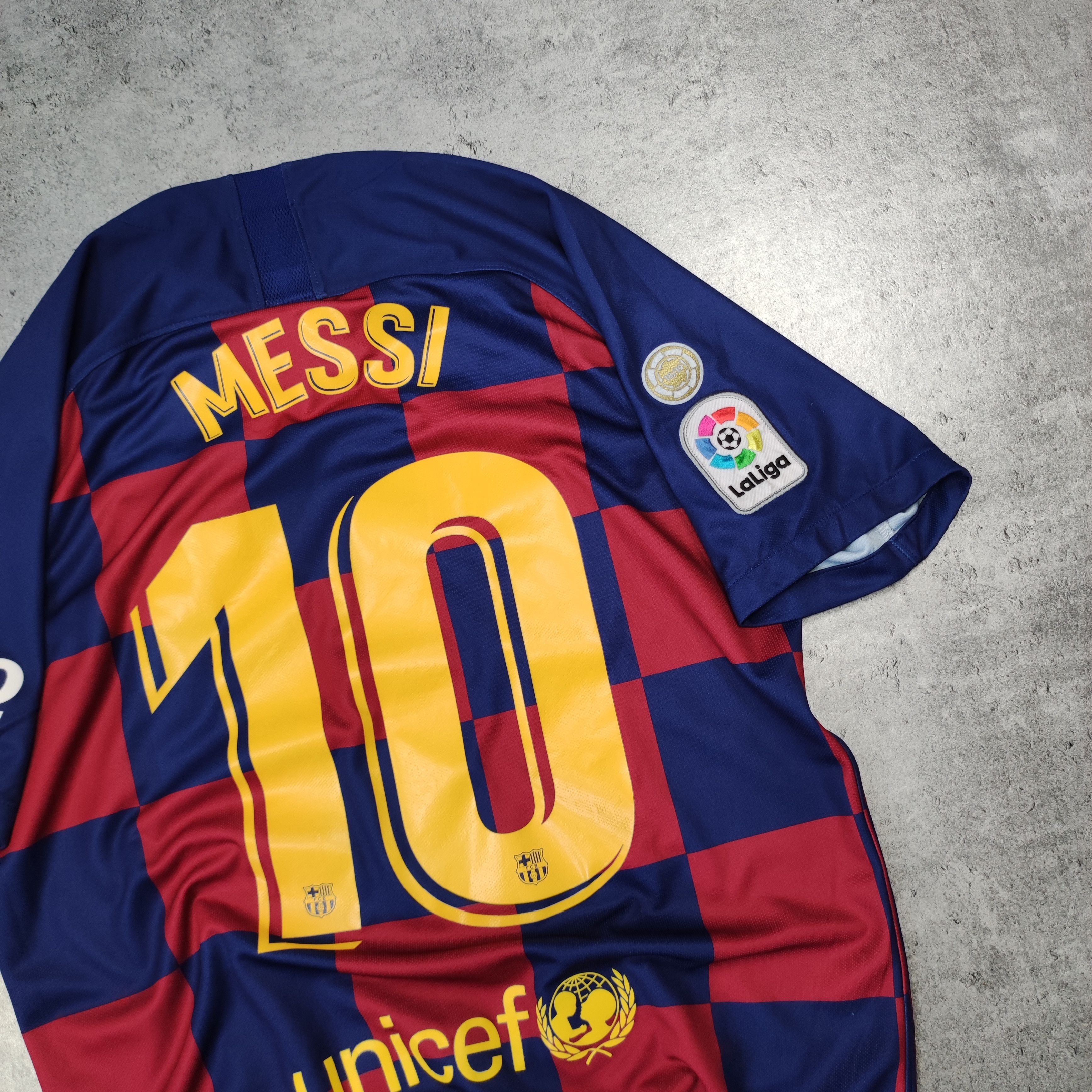 Nike RARE 2018/19 Leo Messi #10 FC Barcelona Home Jersey Size US M / EU 48-50 / 2 - 11 Thumbnail