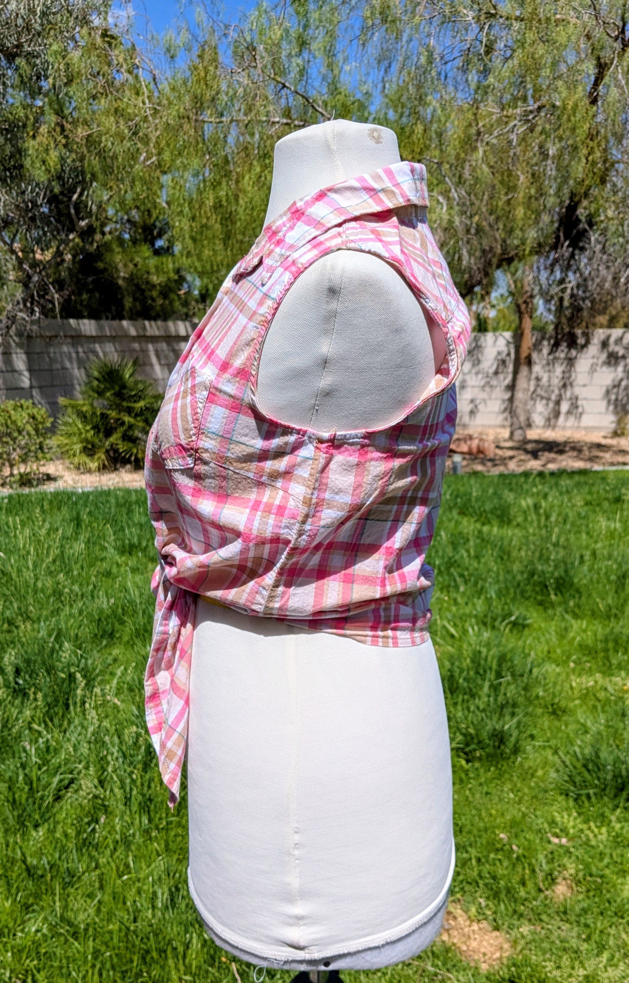 Other New Look Pink Plaid Sleeveless Country Tie-Waist Shirt Top Size M / US 6-8 / IT 42-44 - 3 Thumbnail
