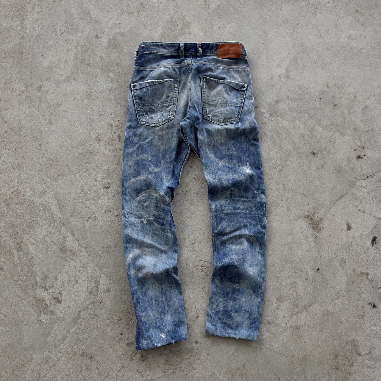 Diesel Diesel Krooley Regular Slim Carrot Distressed Jeans 30x34 Size US 30 / EU 46 - 2 Thumbnail