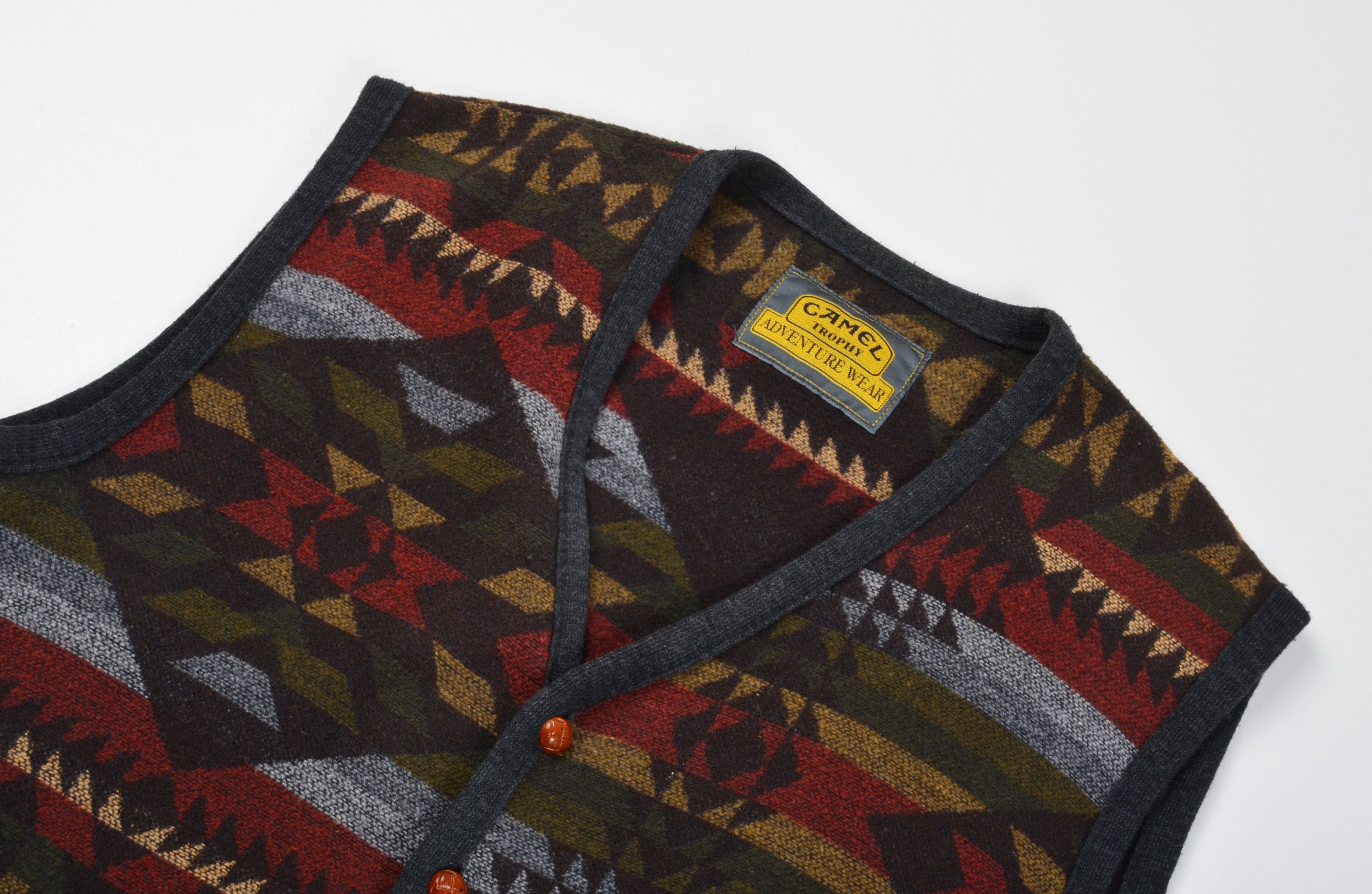 Camel Camel Active Vntg Knit Aztec Tribal Pattern Wool Blend Vest Size US M / EU 48-50 / 2 - 2 Thumbnail