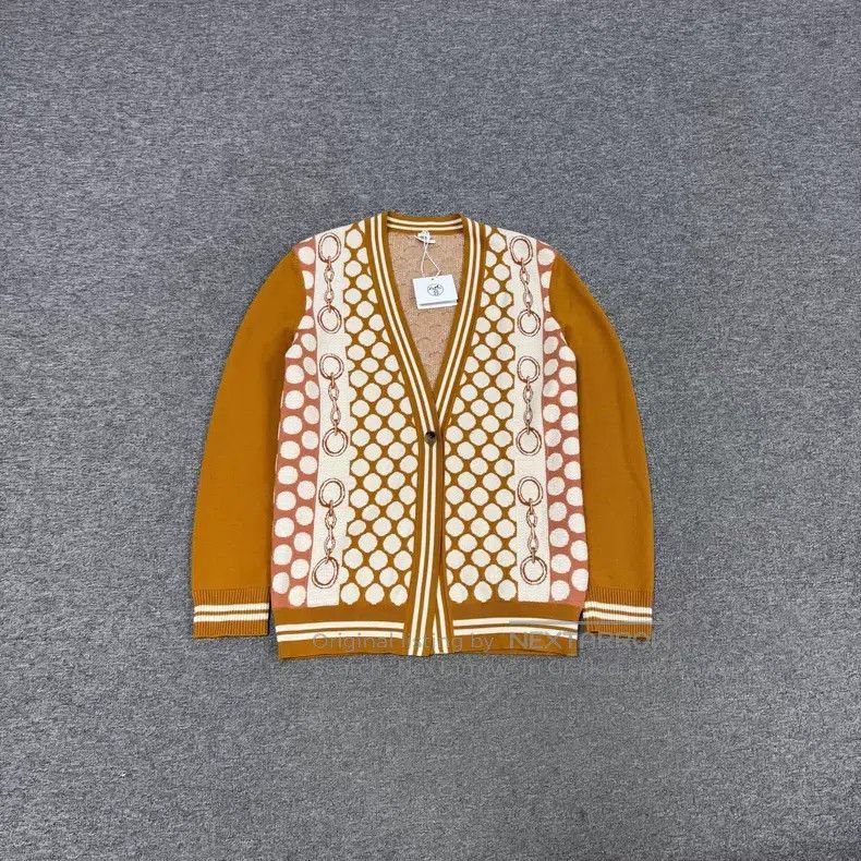 Hermes Hermes Horse-bit Polka Dot Jacquard V-neck Knit Cardigan Size XS / US 0-2 / IT 36-38 - 1 Thumbnail