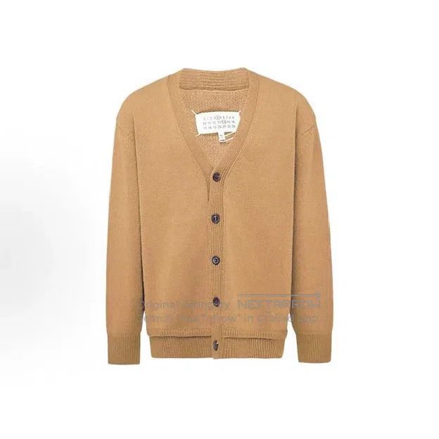 Maison Margiela Maison Margiela Buttoned long-sleeved woollen knitted card Size L / US 10 / IT 46 - 6 Thumbnail