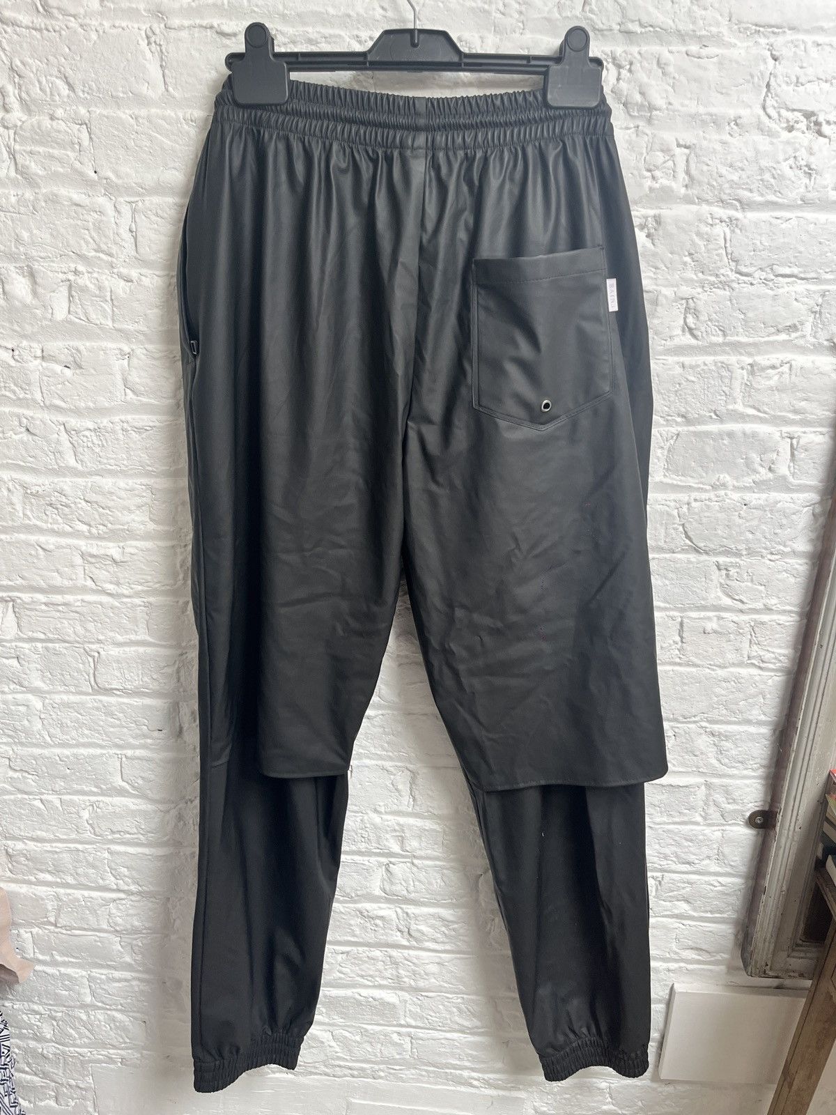 Rains coated black Rains pants Size US 34 / EU 50 - 3 Thumbnail