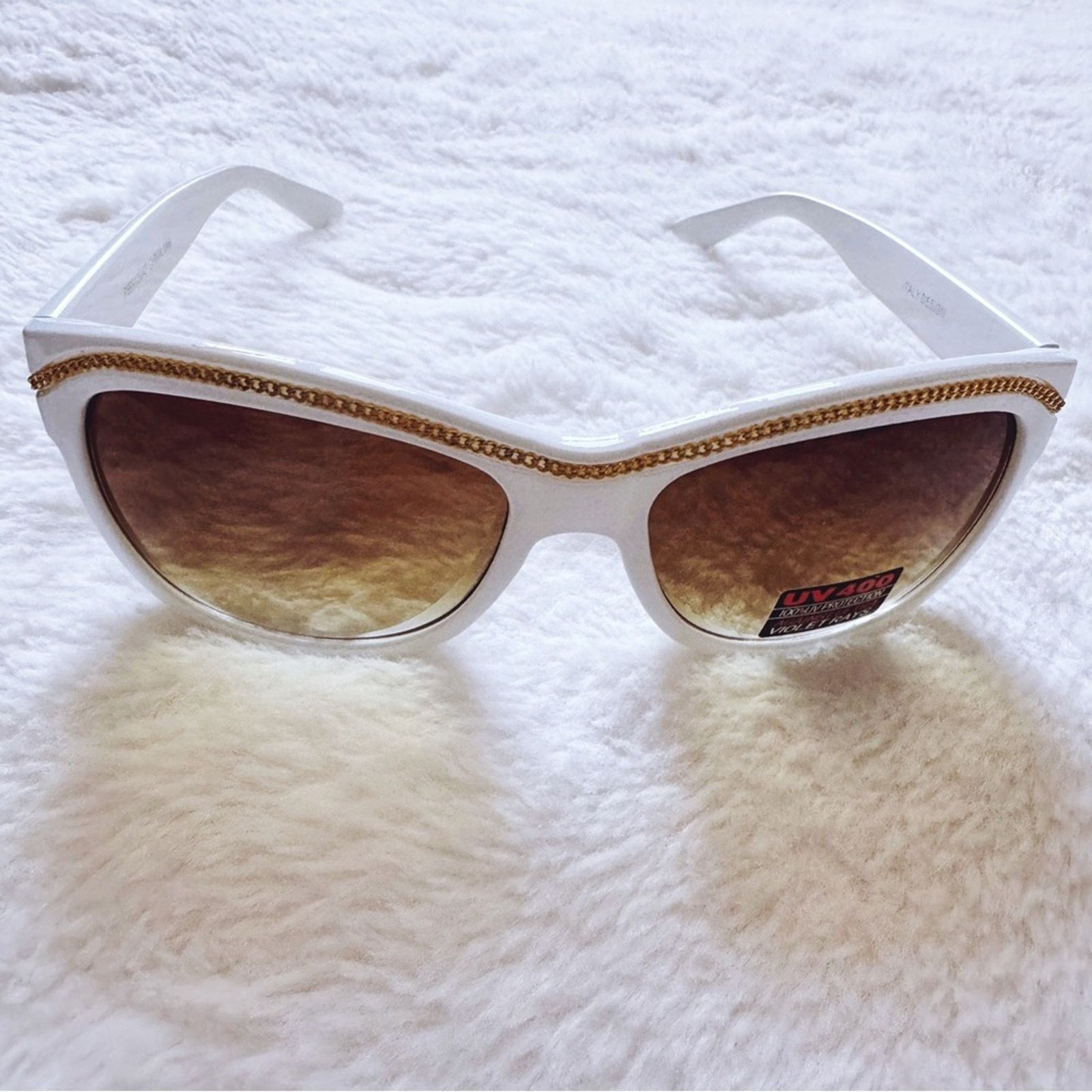 Other Rina White and Gold Sunglasses Size ONE SIZE - 9 Thumbnail