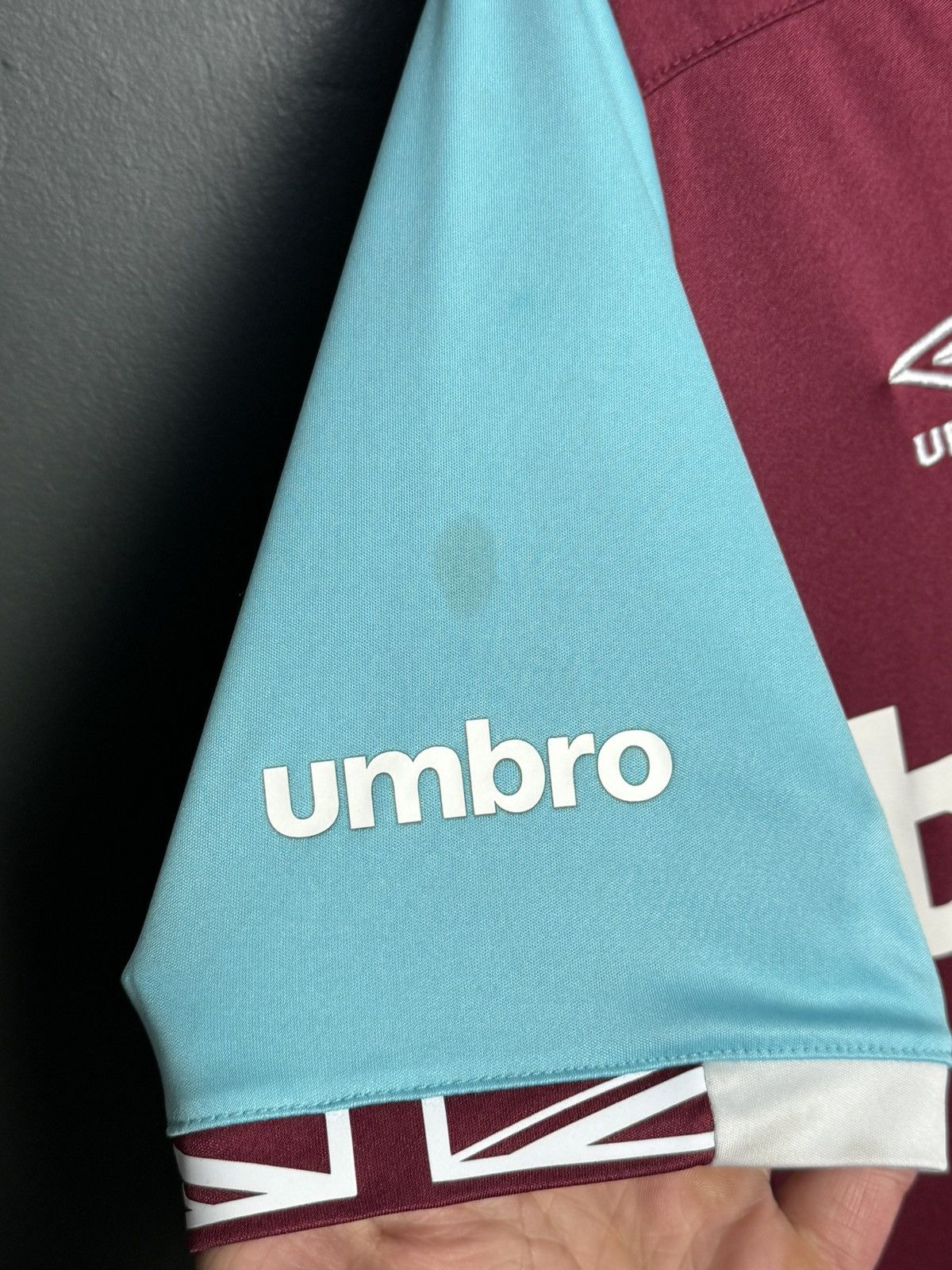 Umbro West Ham United 16/17 Home Football Jersey Size US S / EU 44-46 / 1 - 4 Thumbnail