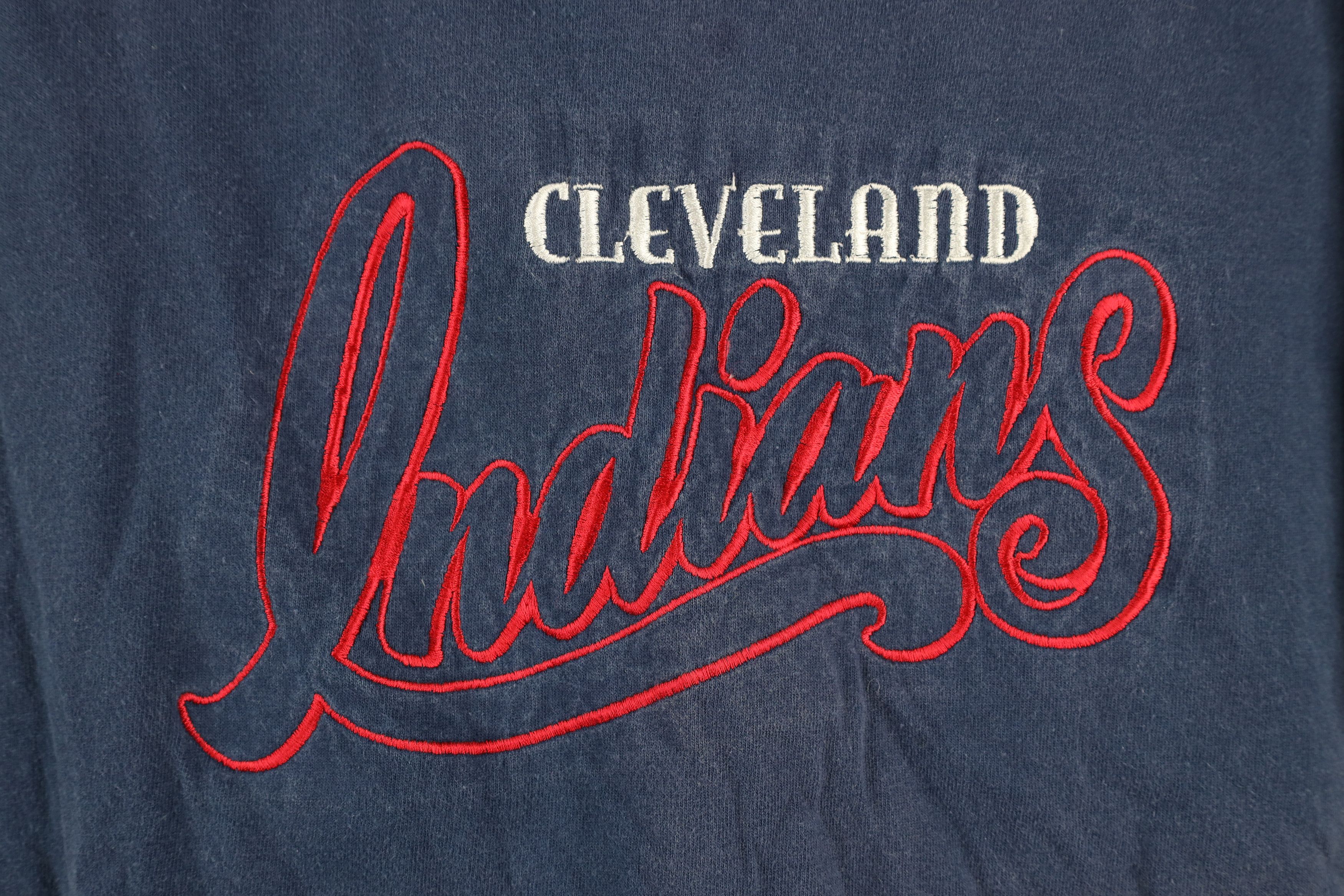 Vintage Vintage 90s Script Cleveland Indians Baseball T-Shirt USA Size US M / EU 48-50 / 2 - 4 Thumbnail