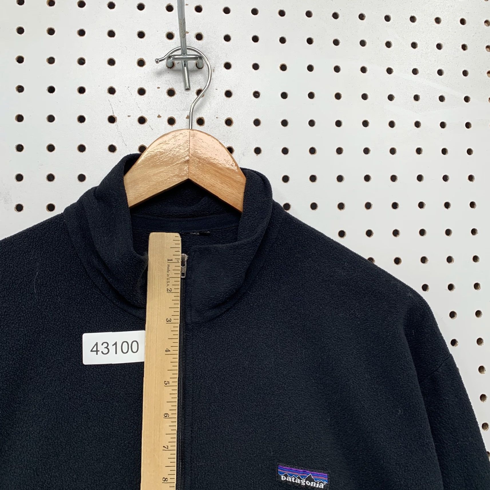 Patagonia Patagonia 1/4 Zip Black Pullover Sweatshirt Mens XL Black Micro Fleece Size US XL / EU 56 / 4 - 5 Thumbnail