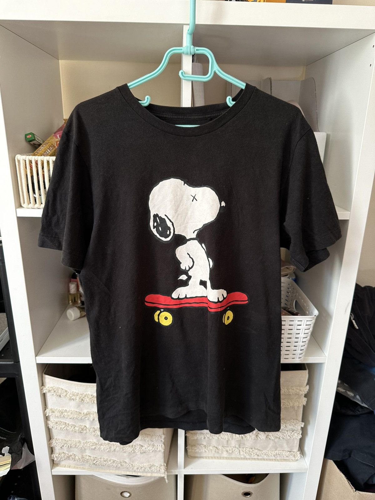 Kaws KAWS X PEANUTS X UNIQLO SNOOPY BOXY T-SHIRT L Size US L / EU 52-54 / 3 - 1 Thumbnail