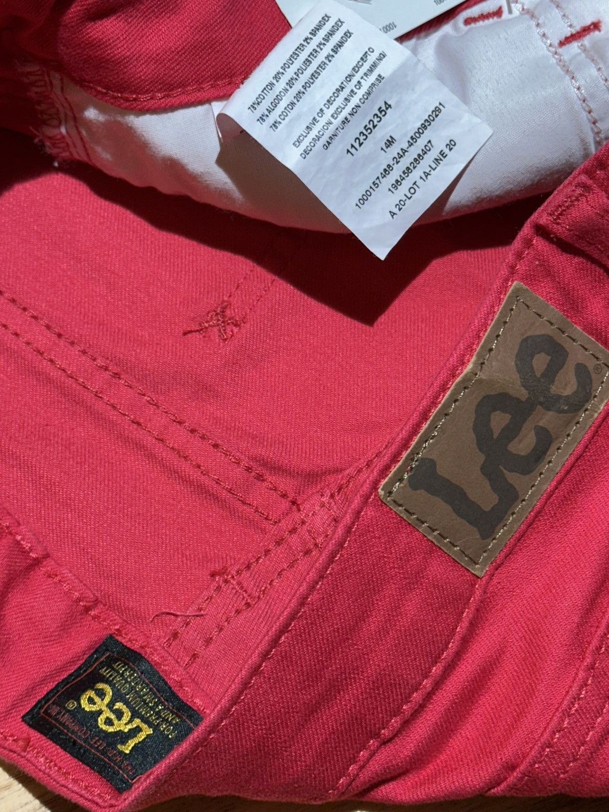 Lee Lee Vibrant pink/red Casual Shorts NWT Size 36" / US 14 / IT 50 - 4 Thumbnail